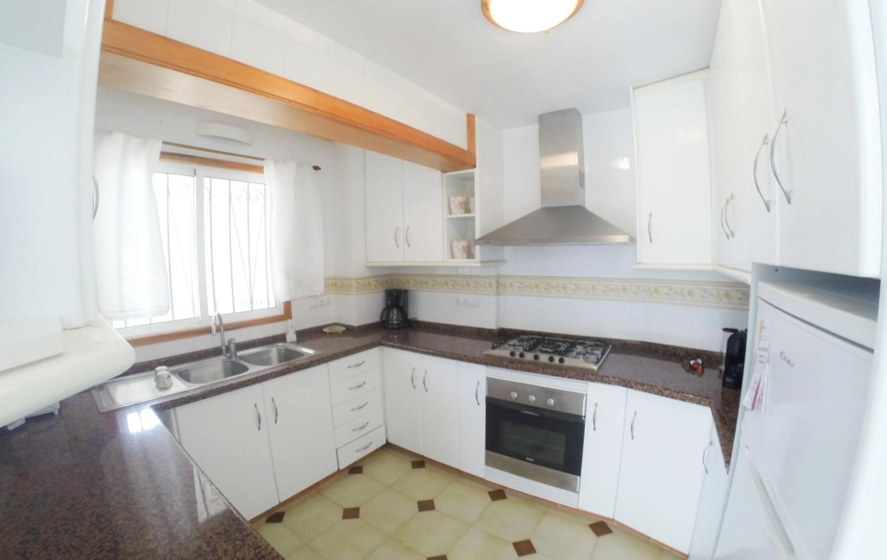 Kitchen or kitchenette in Urbanizacion Puerto Rey
