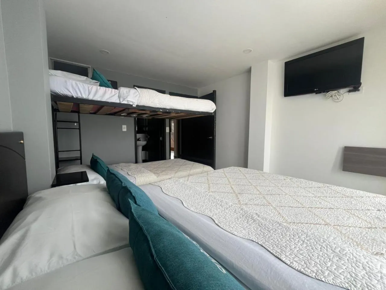 Photo of the whole room, Bed in Ayenda Balcon Real