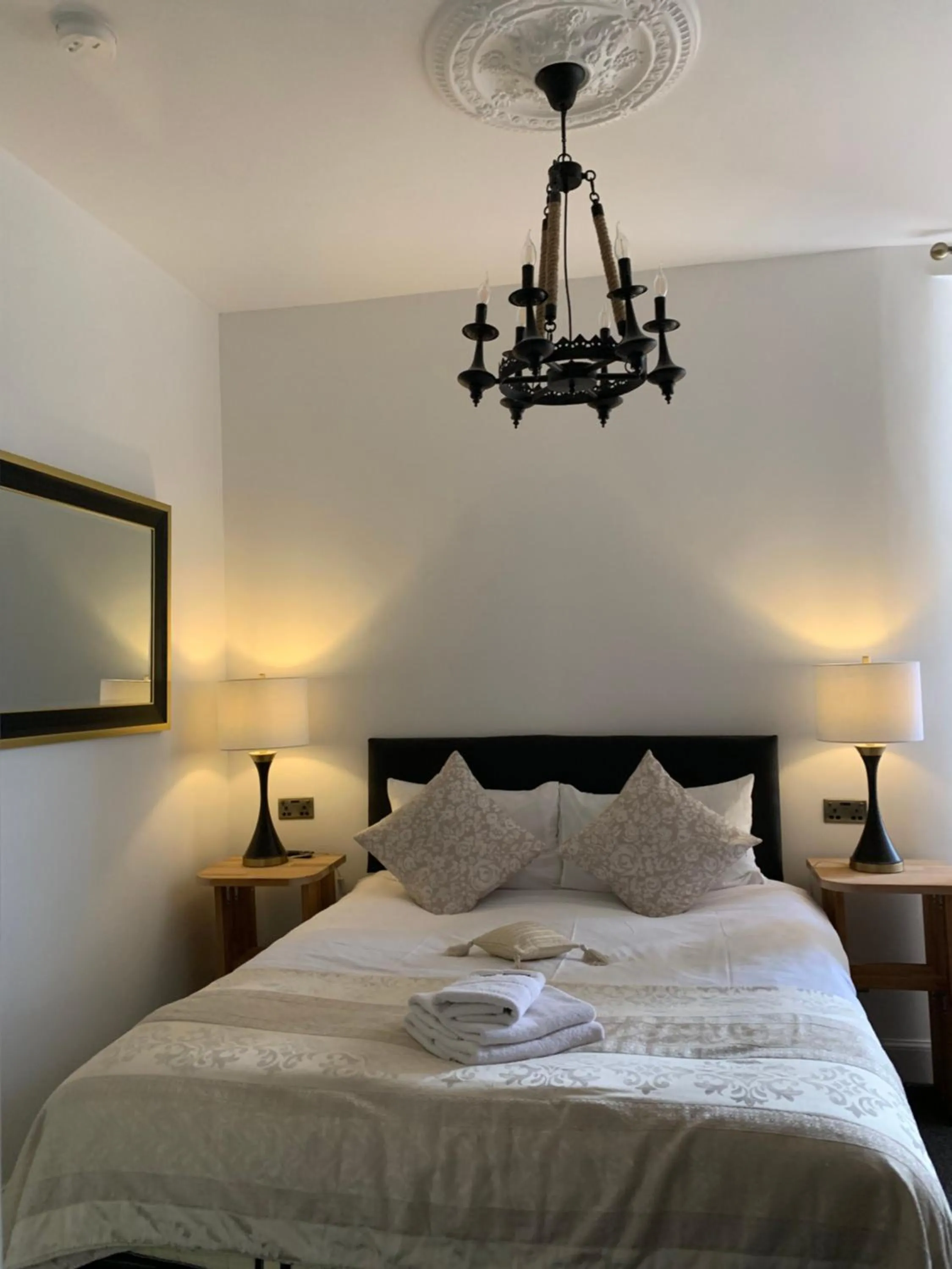 Bedroom, Bed in Royal Mile Suites by the Castle