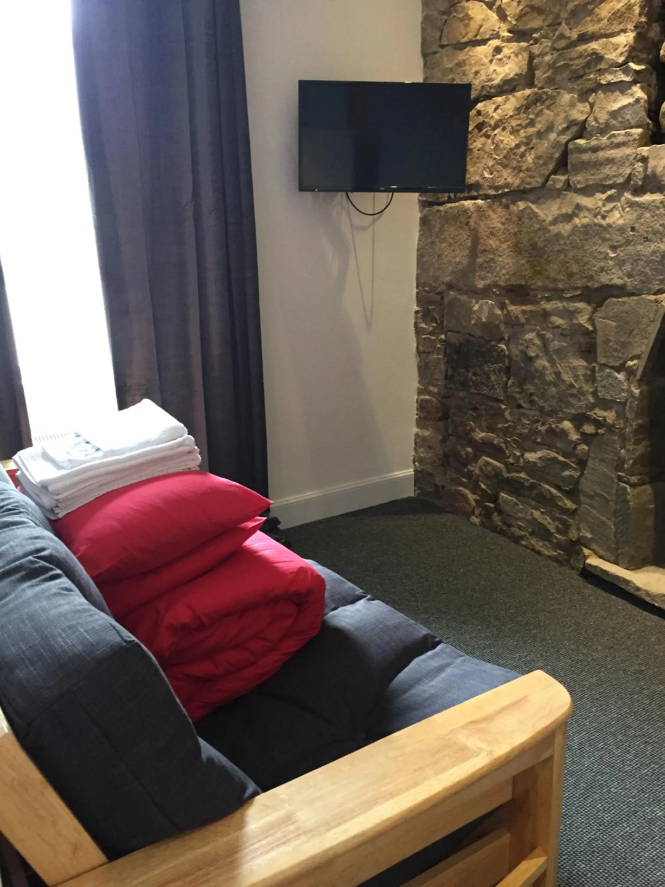 Bed in Royal Mile Suites by the Castle