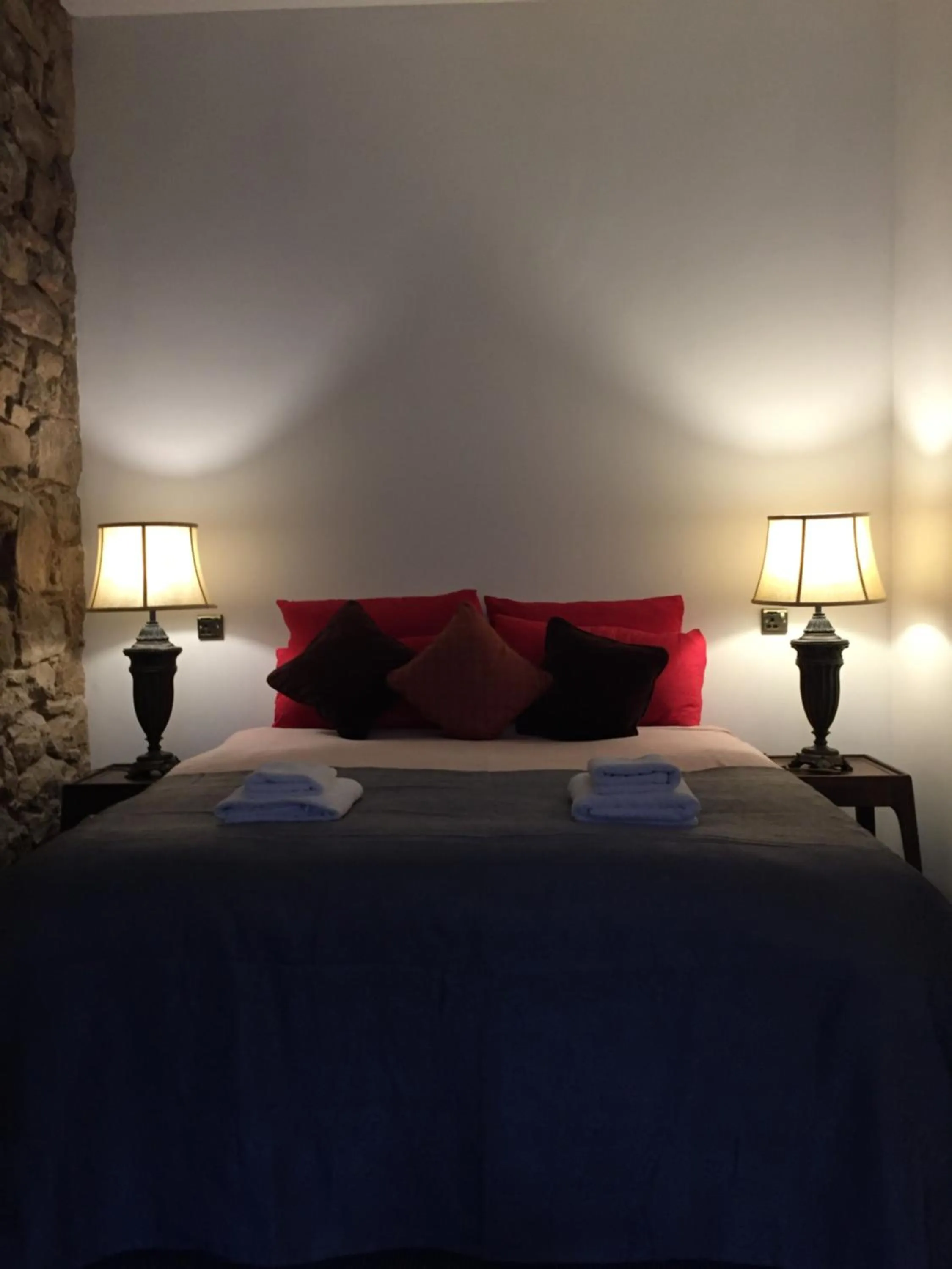 Bedroom, Bed in Royal Mile Suites by the Castle