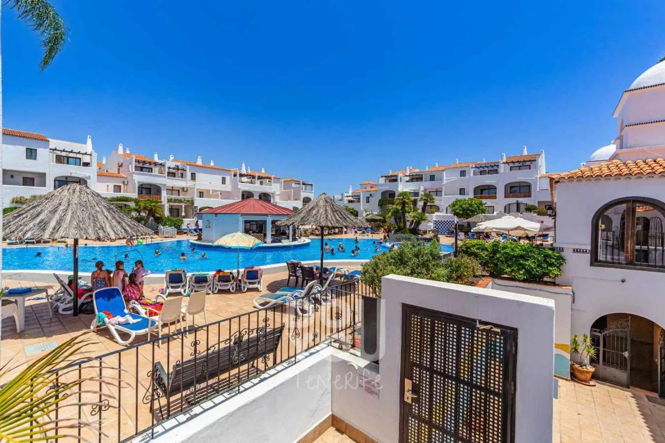 Day in Apartment Fairways Club