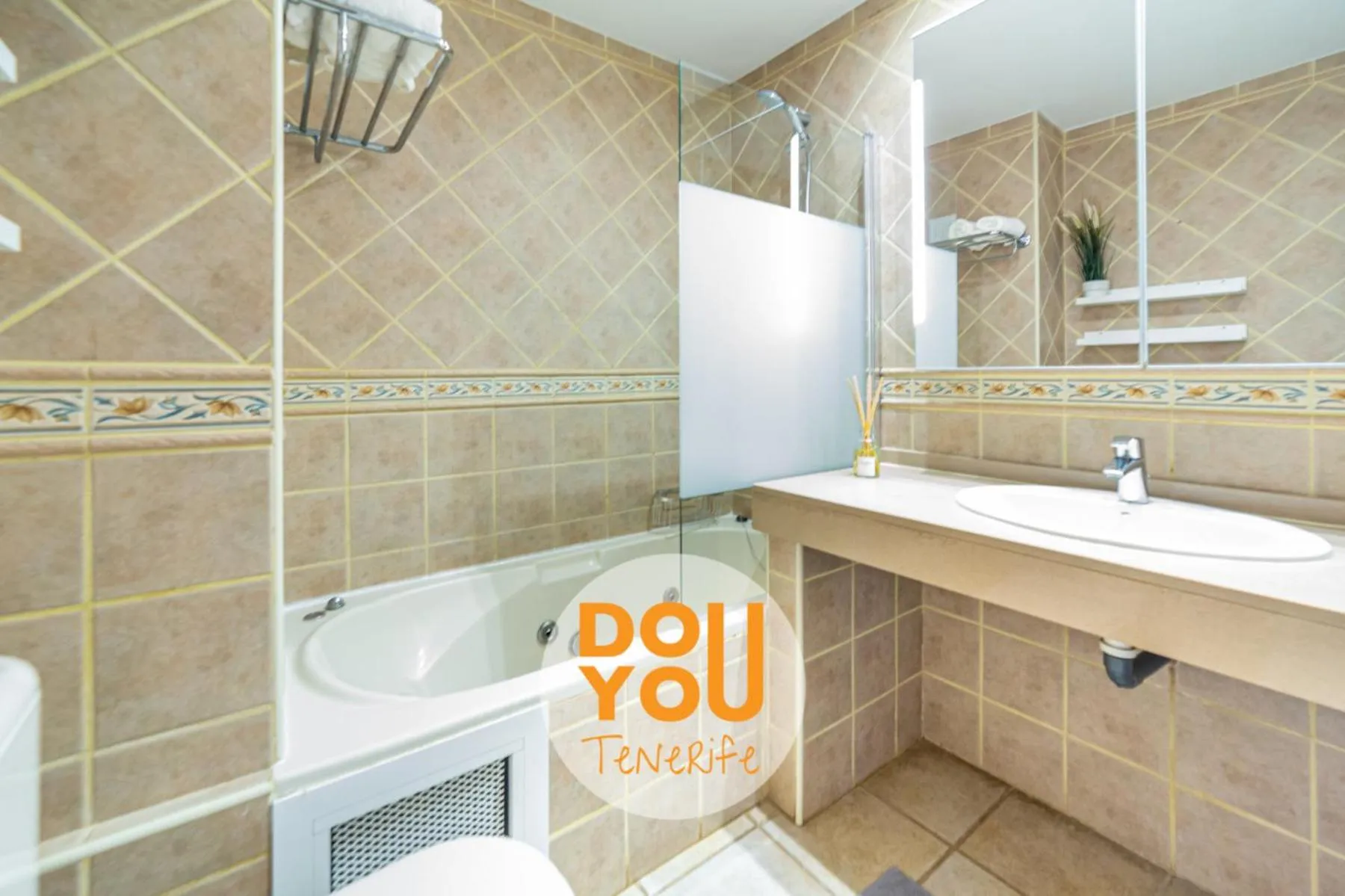 Shower in Apartment Fairways Club