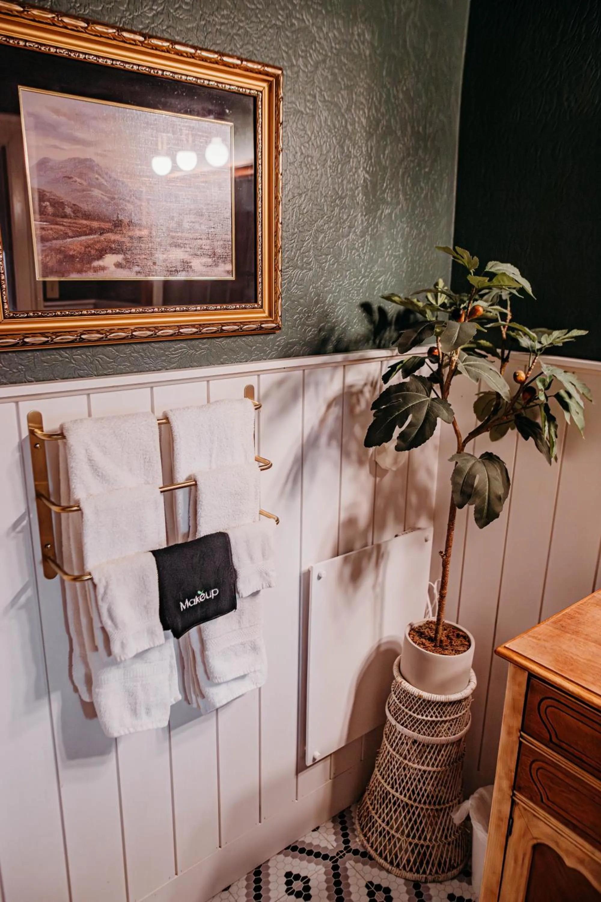 The Montague Rose Inn & Cafe