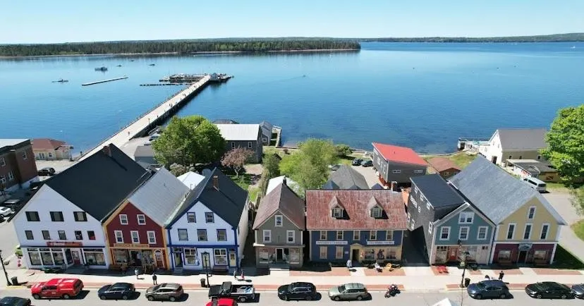 The Montague Rose Inn & Cafe