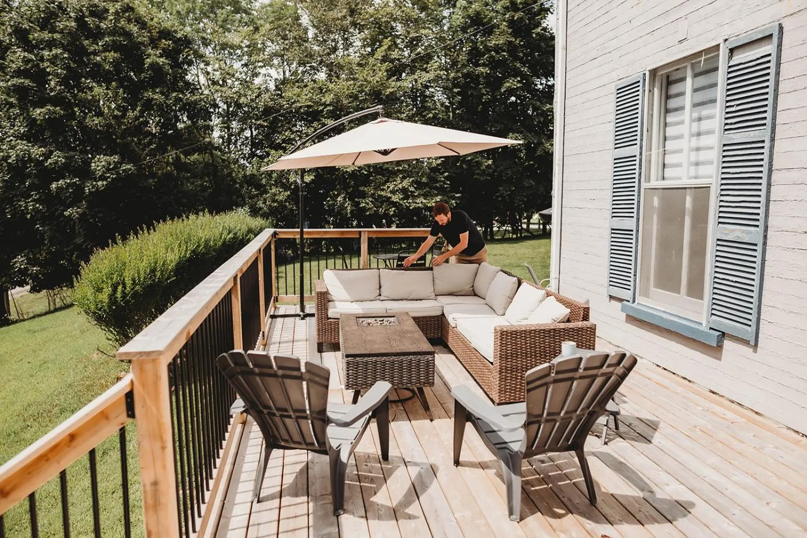 The Montague Rose Inn & Cafe