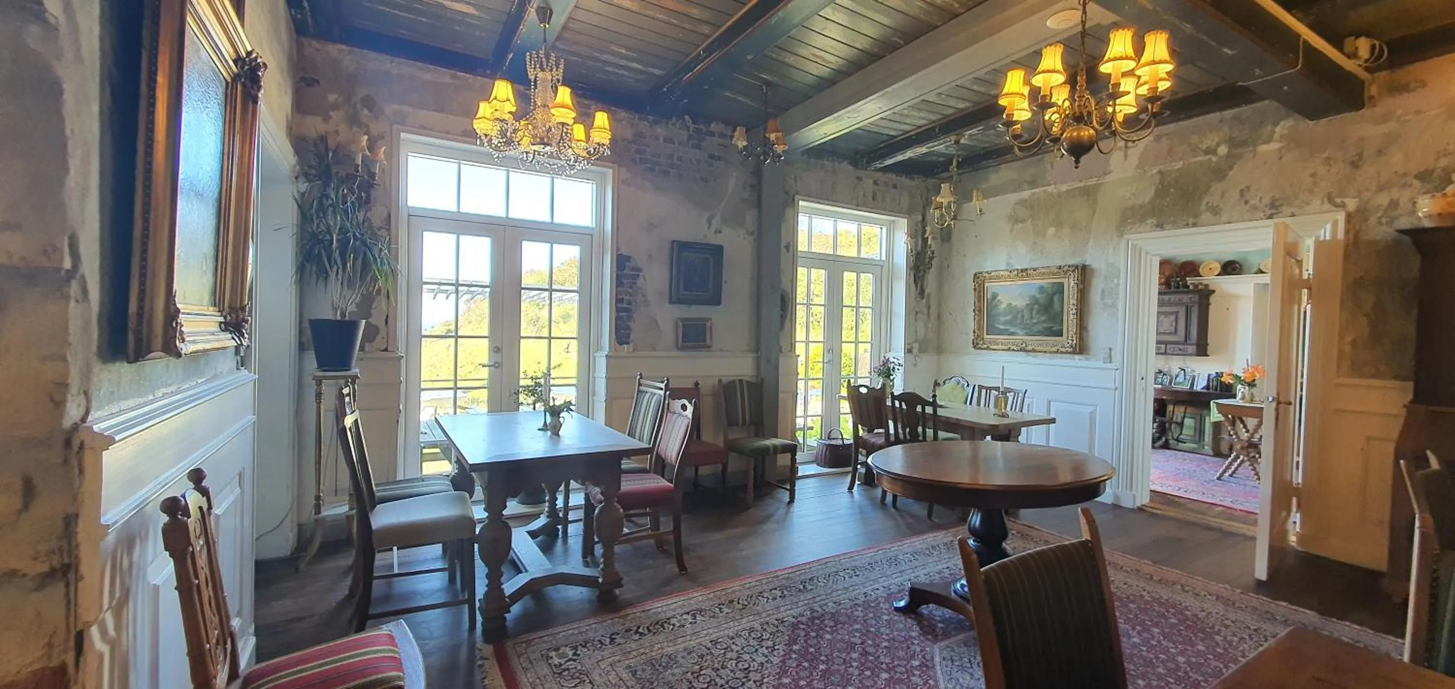Restaurant/places to eat in Næsbydale Badehotel