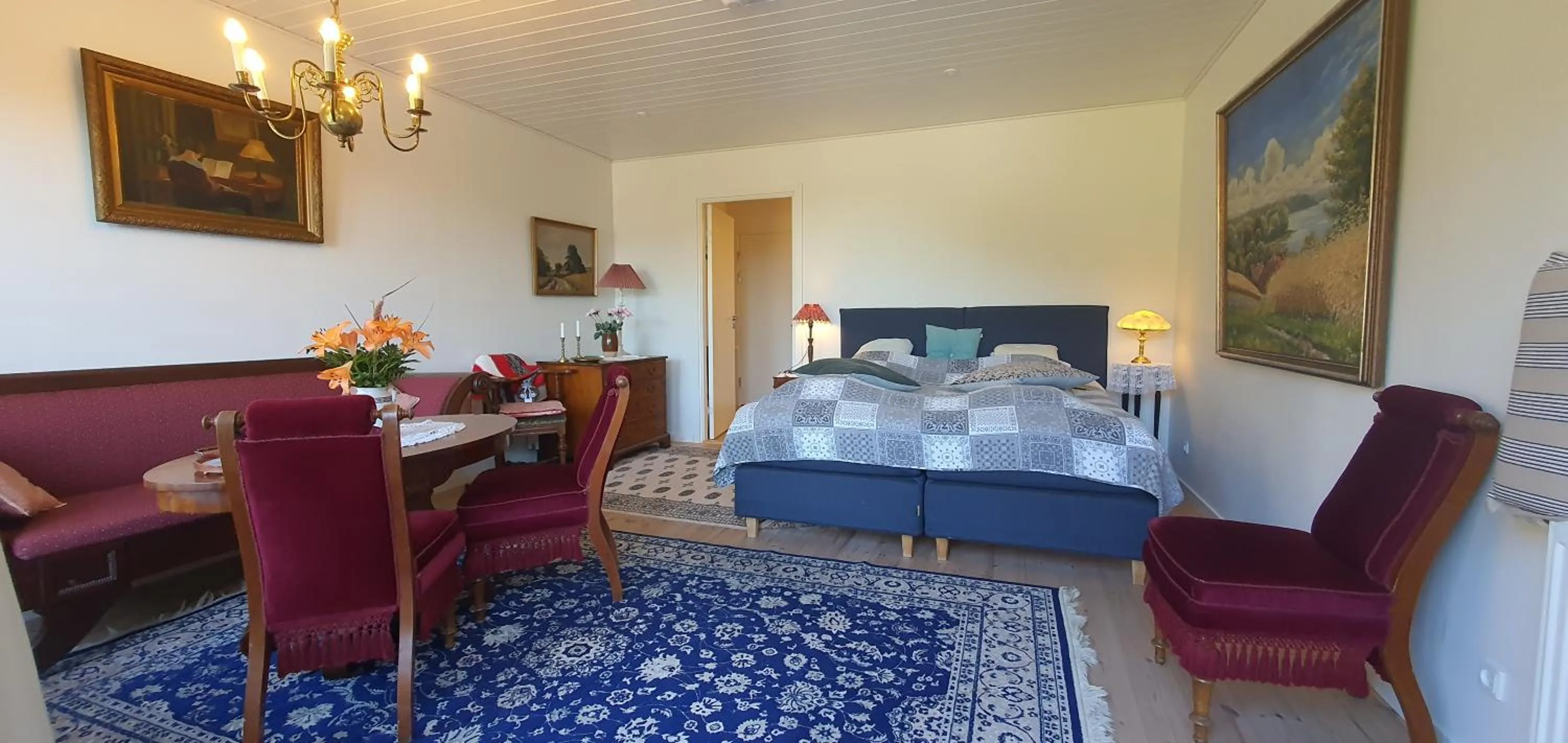 Photo of the whole room, Bed in Næsbydale Badehotel