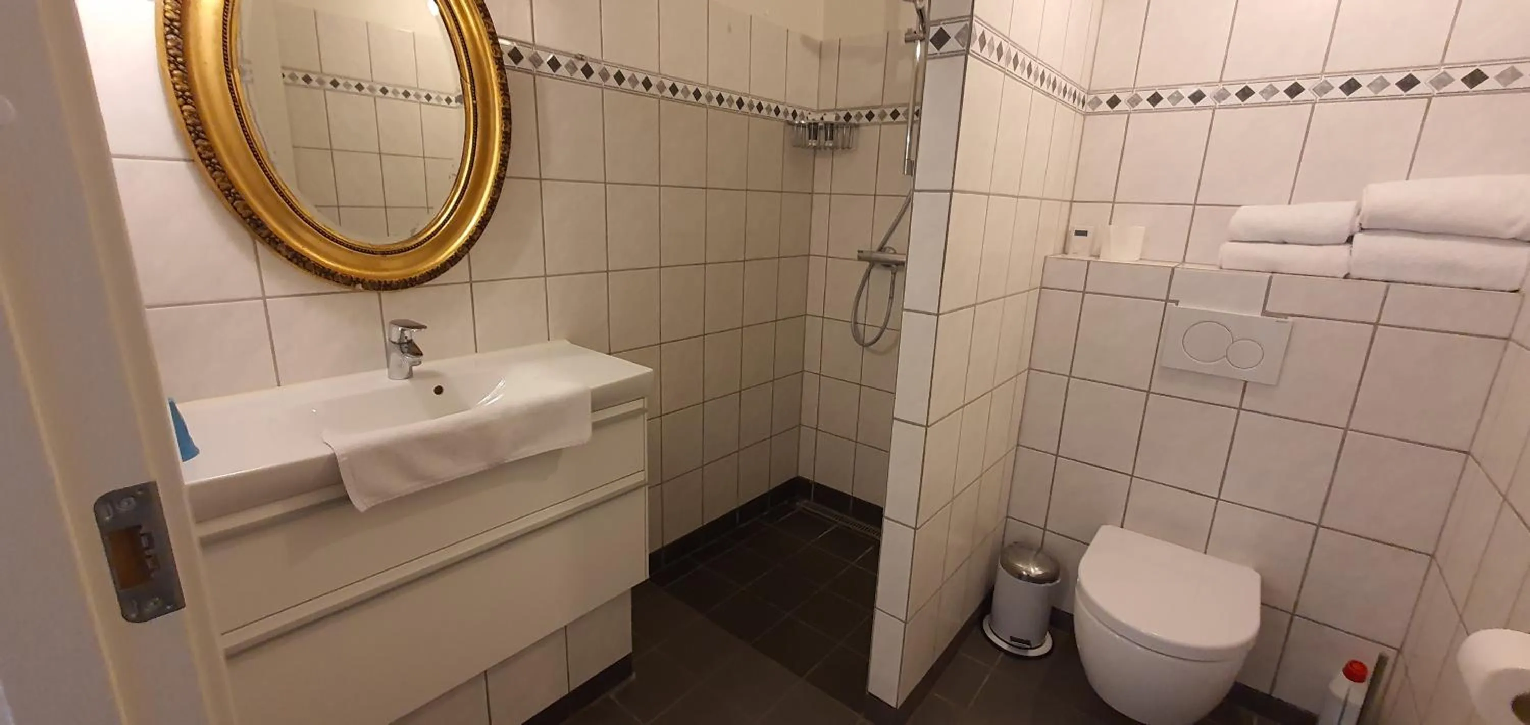 Bathroom in Næsbydale Badehotel