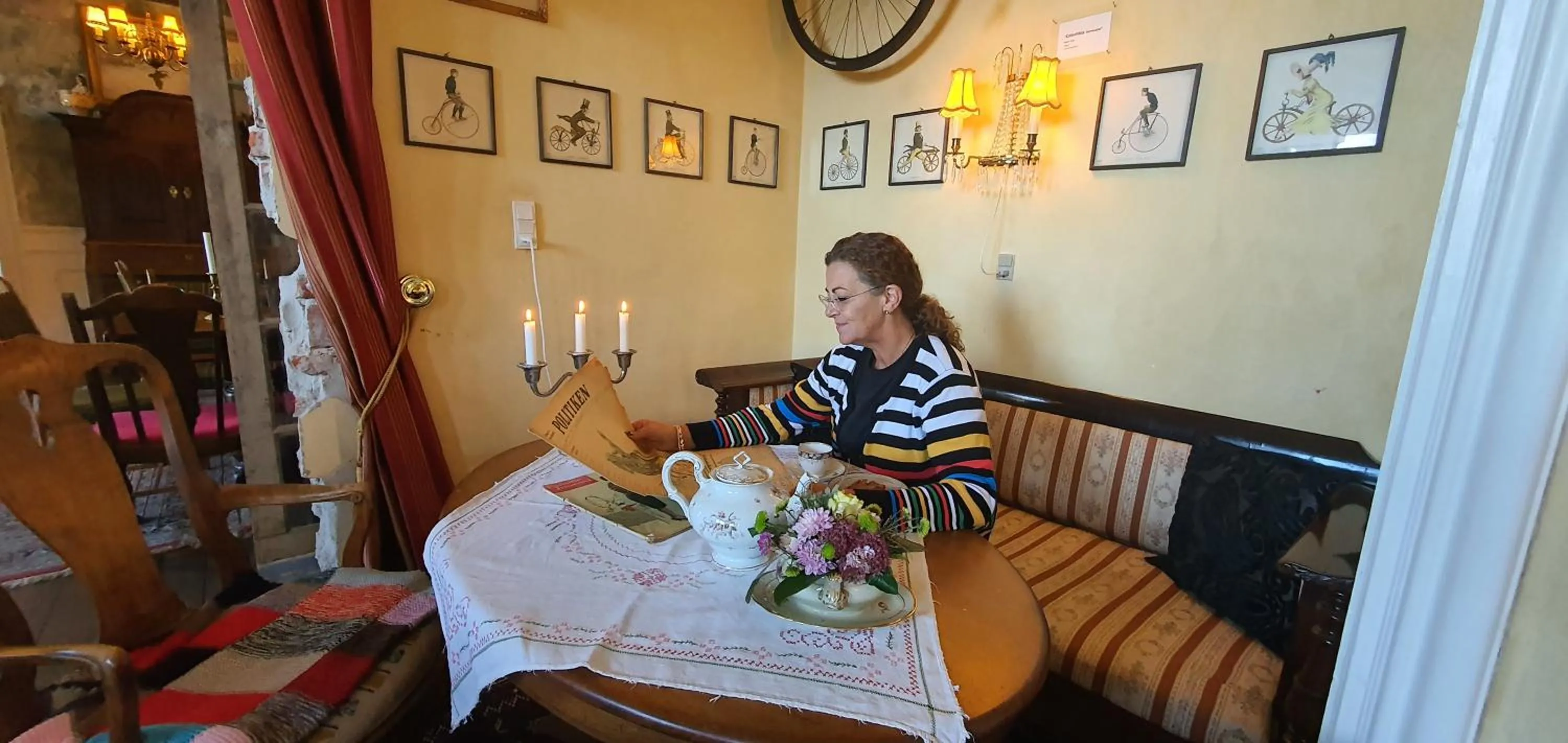 People in Næsbydale Badehotel