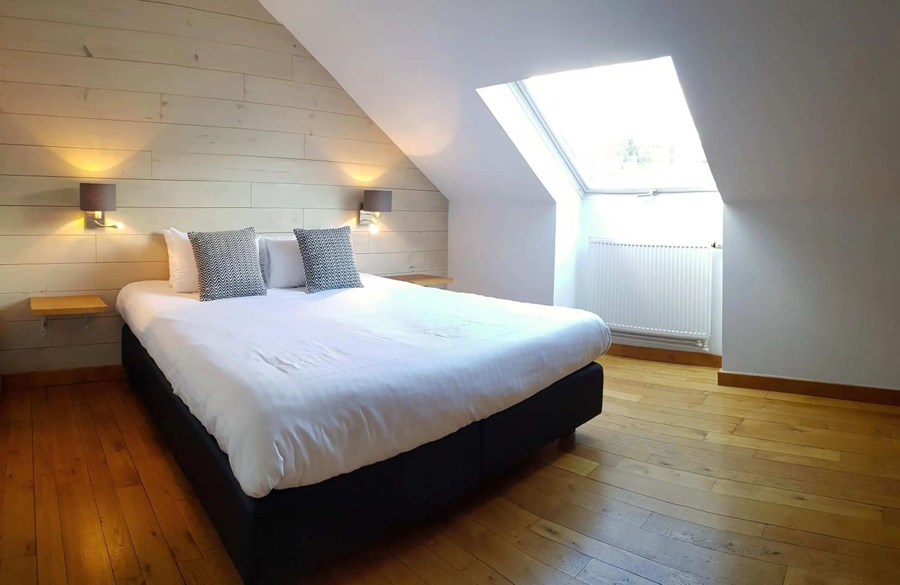 Bed in Hotel Côté Cour