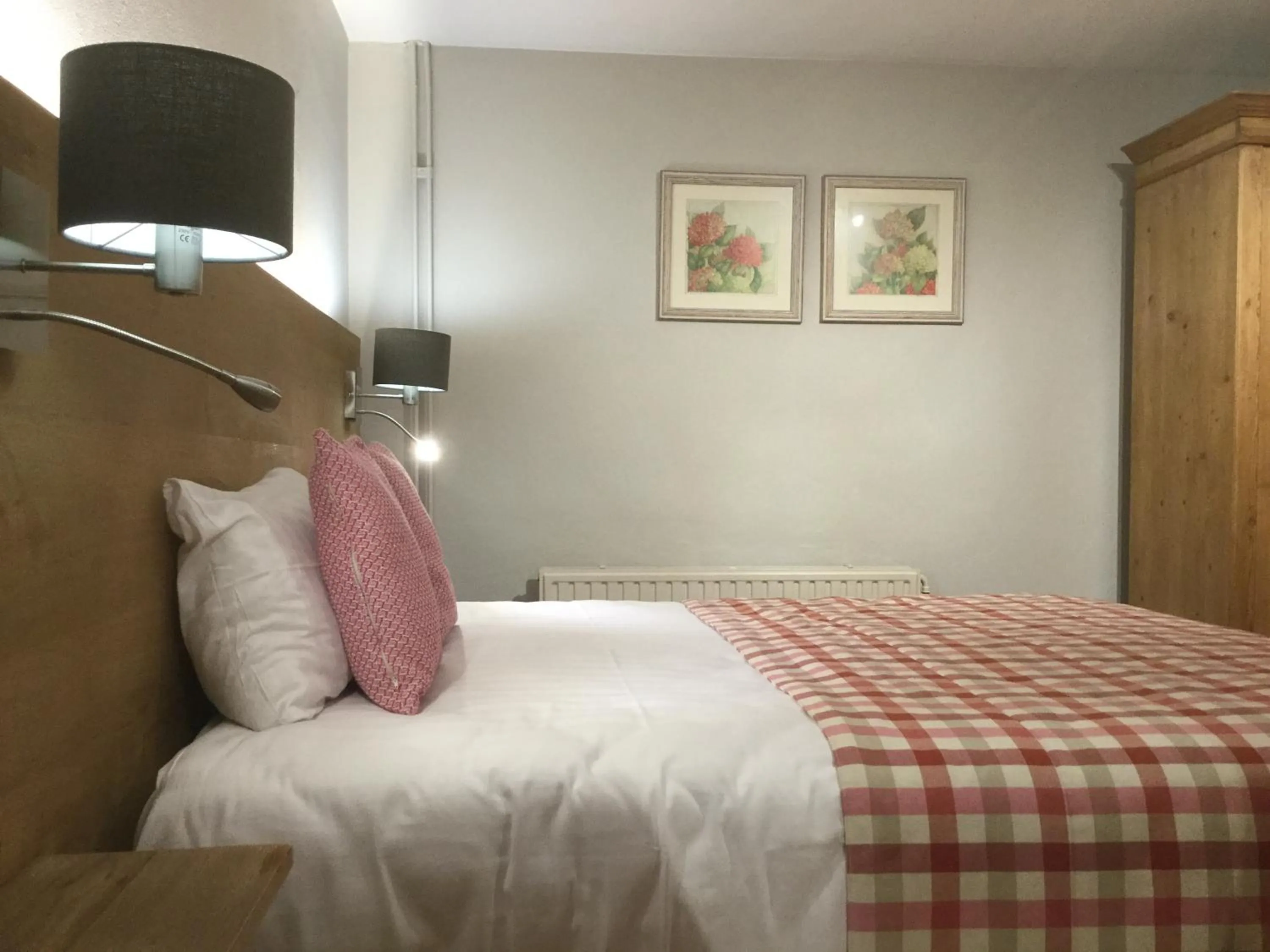 Bed in Hotel Côté Cour