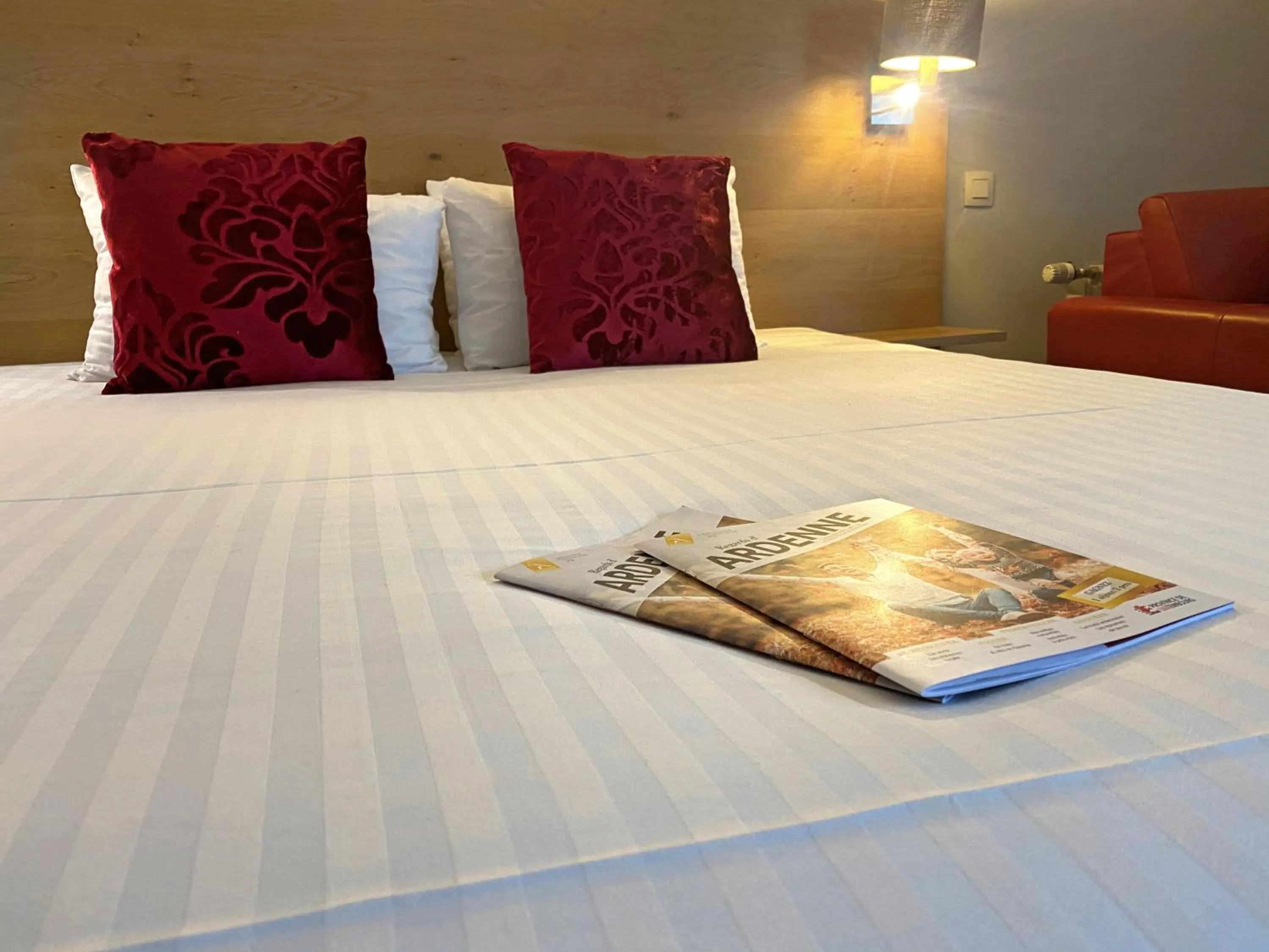 Bed in Hotel Côté Cour