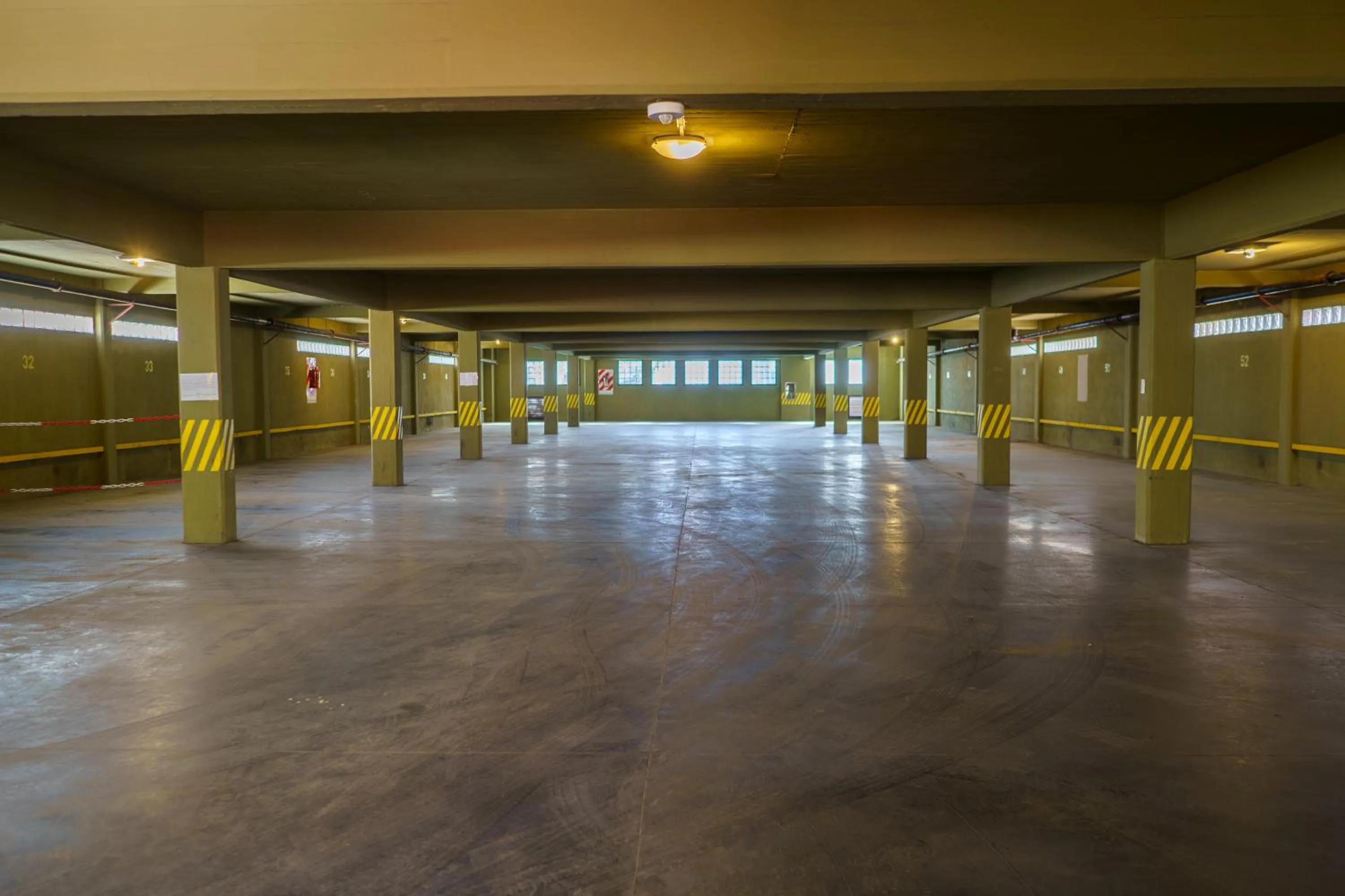 Parking in Hostal del Sol