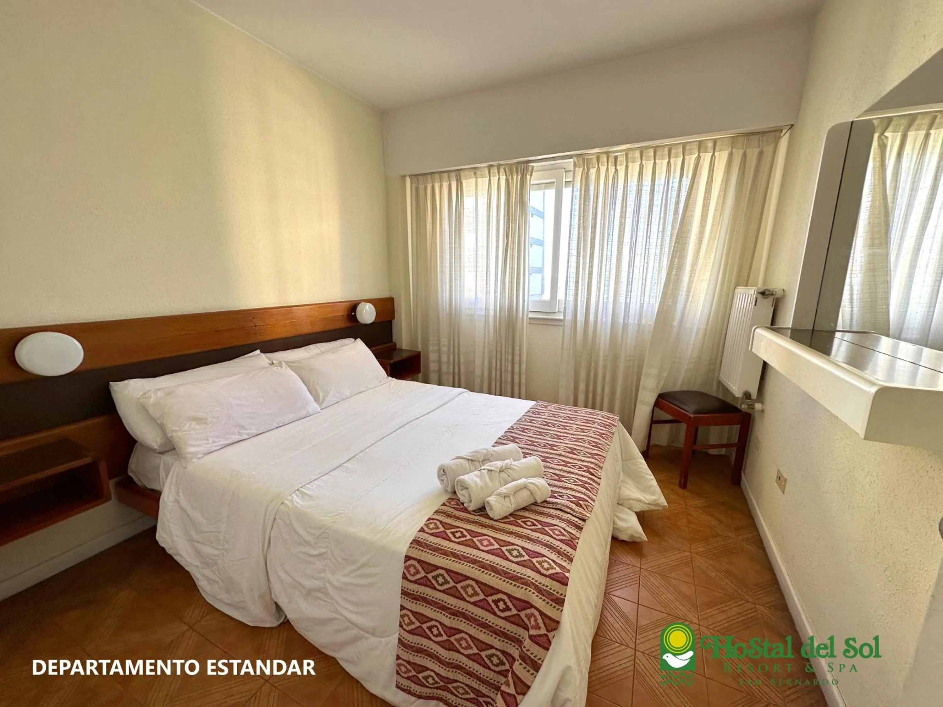 Bed in Hostal del Sol