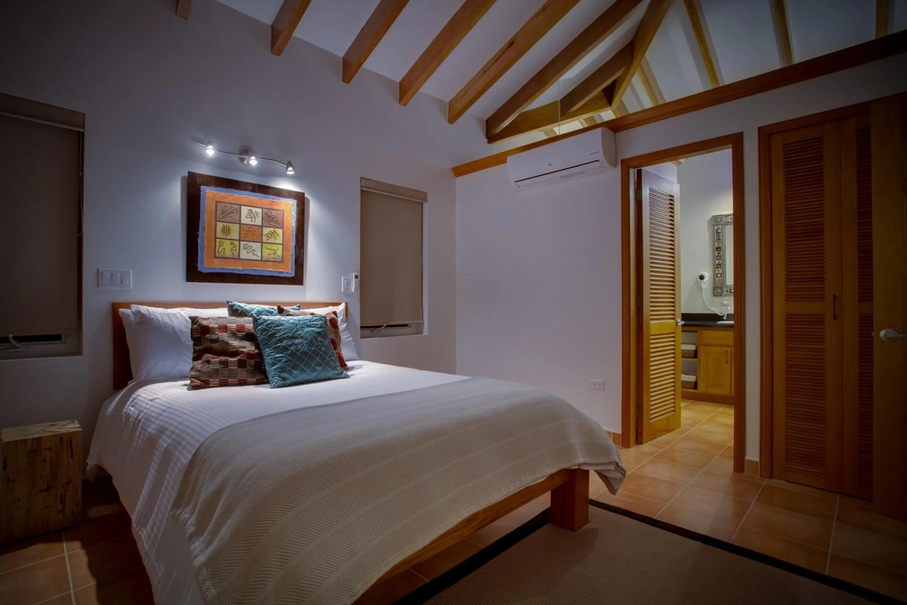 Bathroom, Bed in Naïa Resort and Spa