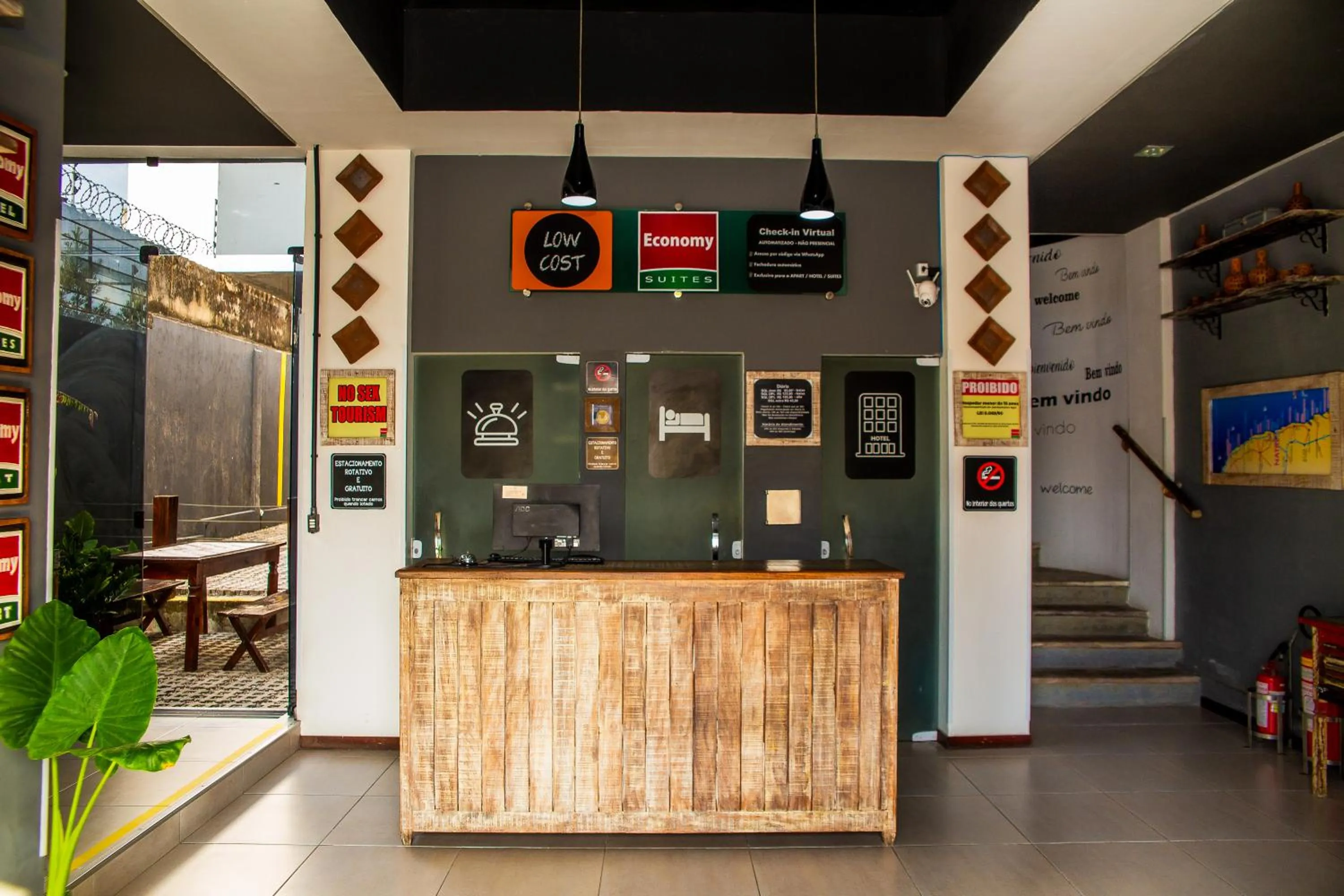 Lobby or reception in Economy Suites