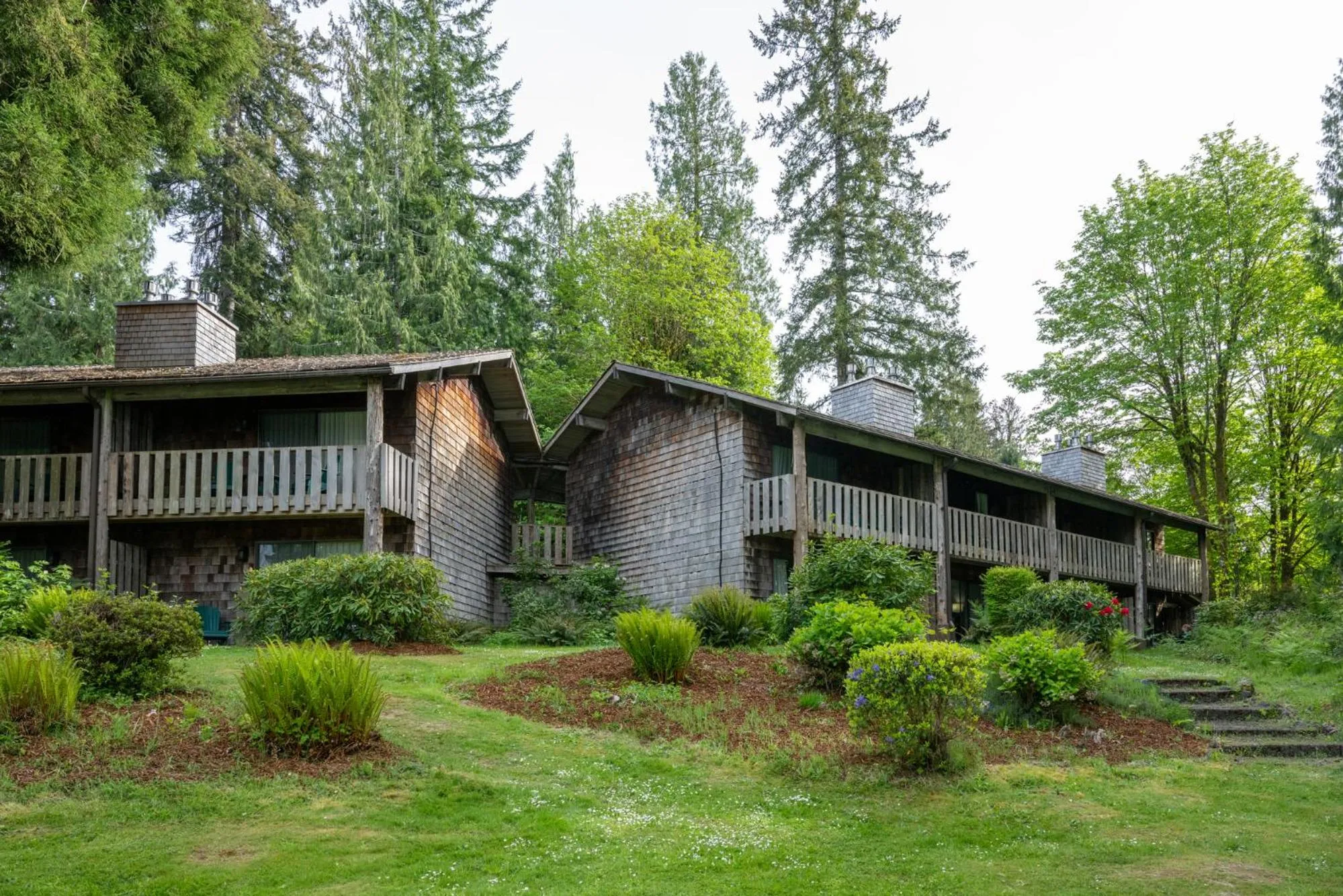 Property building in Lake Quinault Lodge