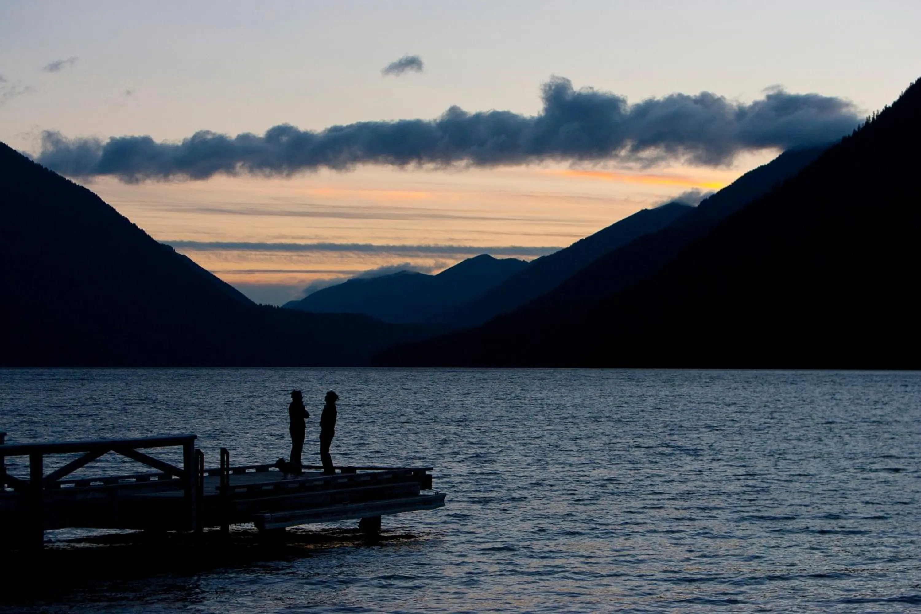 Guests in Lake Crescent Lodge
