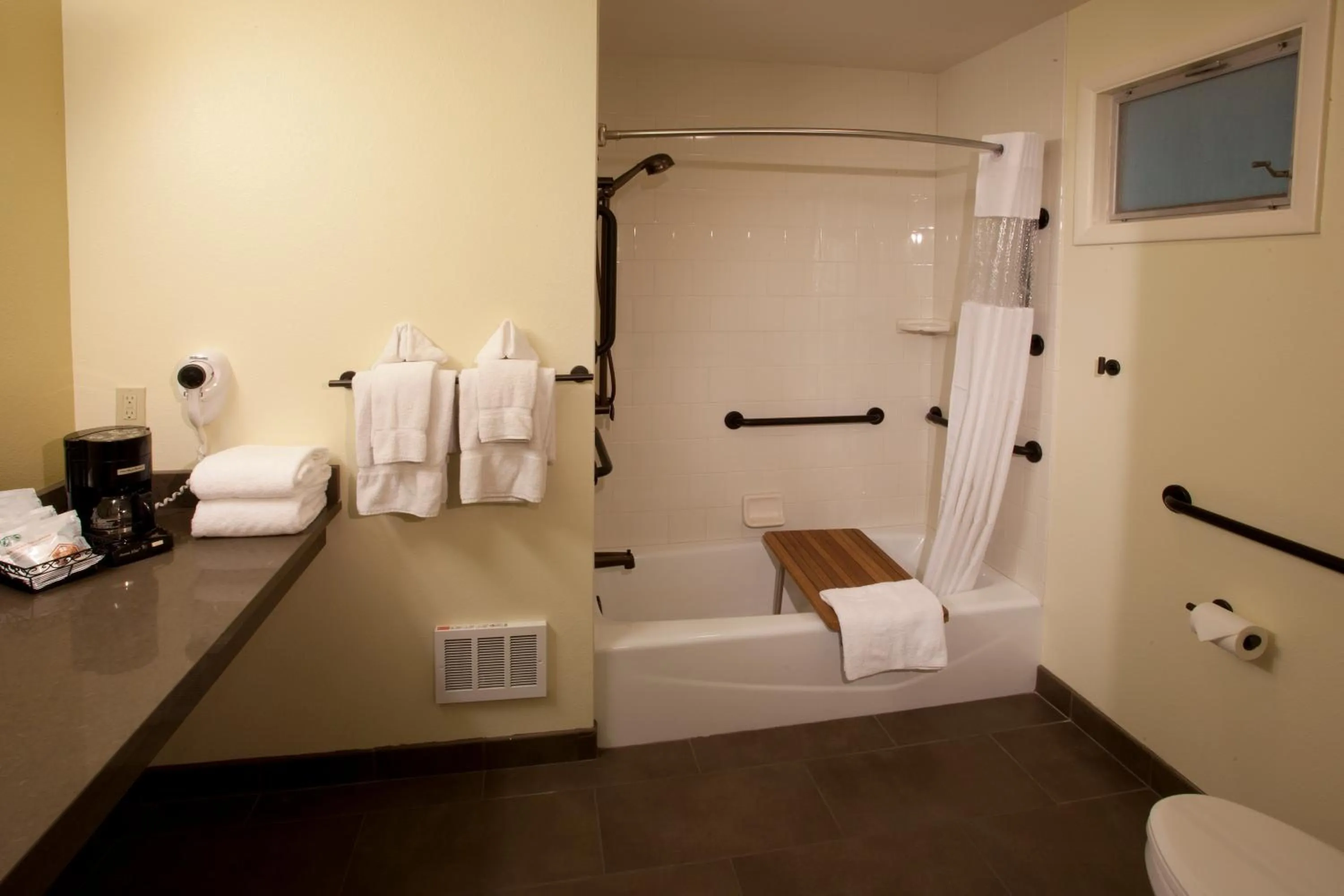 Bathroom in Lake Crescent Lodge