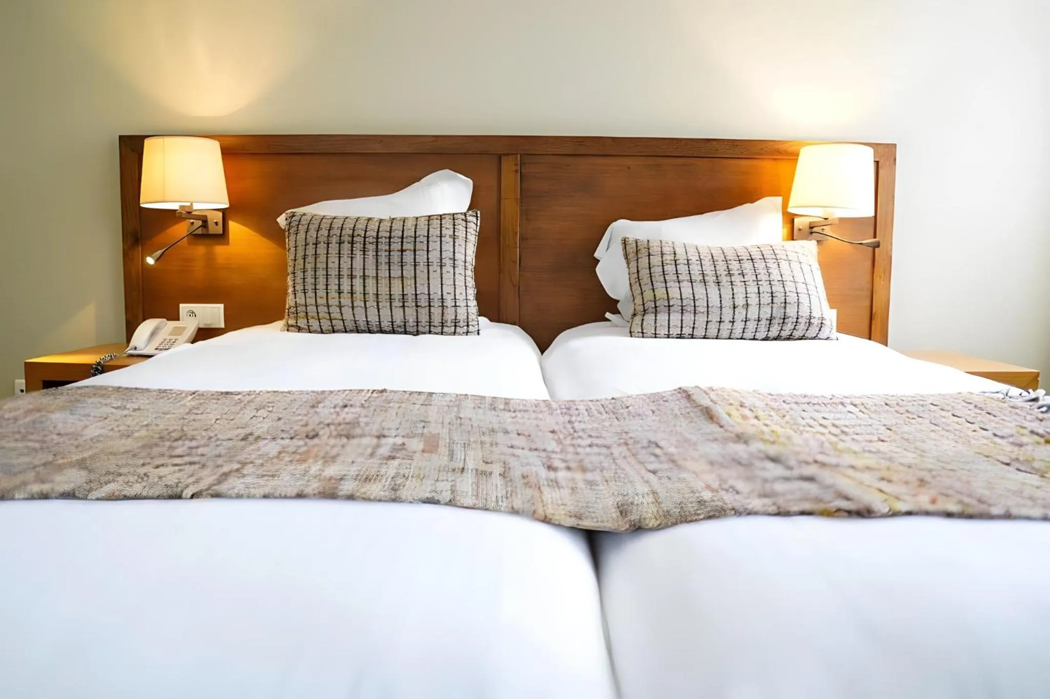 Bedroom, Bed in Hotel de Flandre Ghent