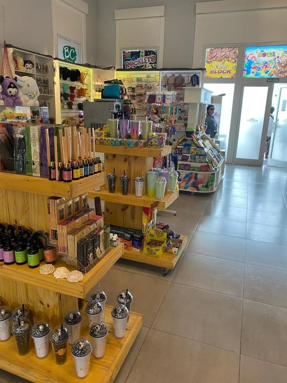 Property building in Howard Johnson Plaza Villa Carlos Paz