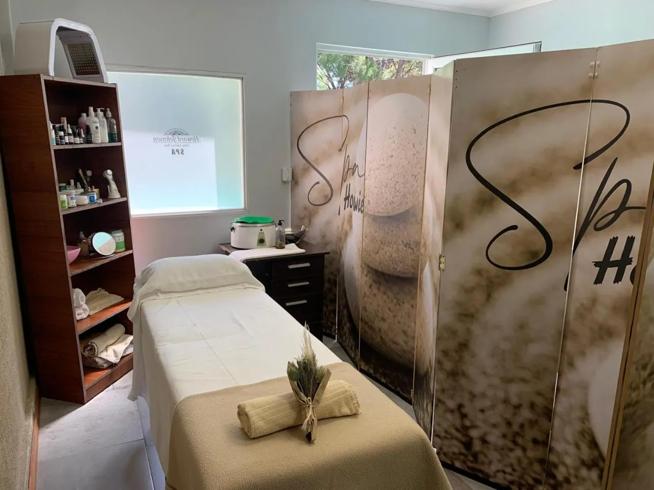 Property building in Howard Johnson Plaza Villa Carlos Paz