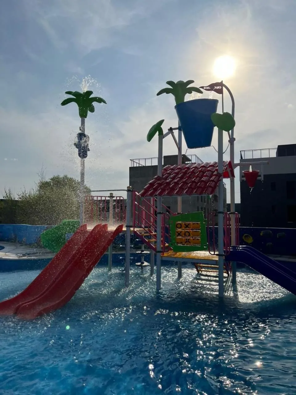 Swimming pool in Howard Johnson Plaza Villa Carlos Paz