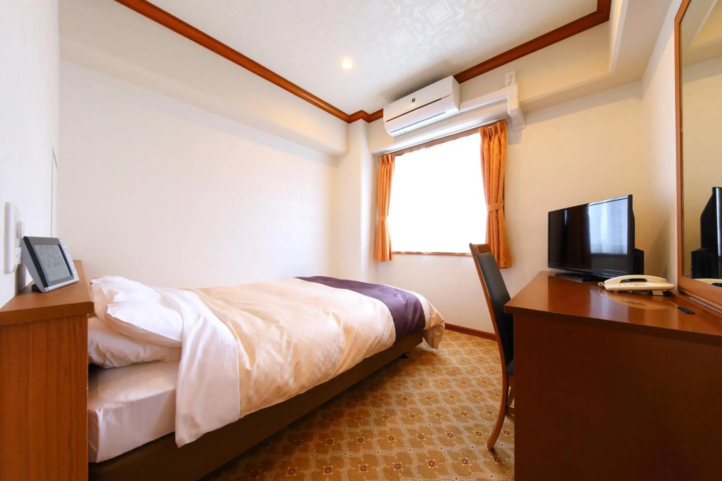 Deluxe Single Room in Business Hotel Star Deluxe Single Room in Business Hotel Star