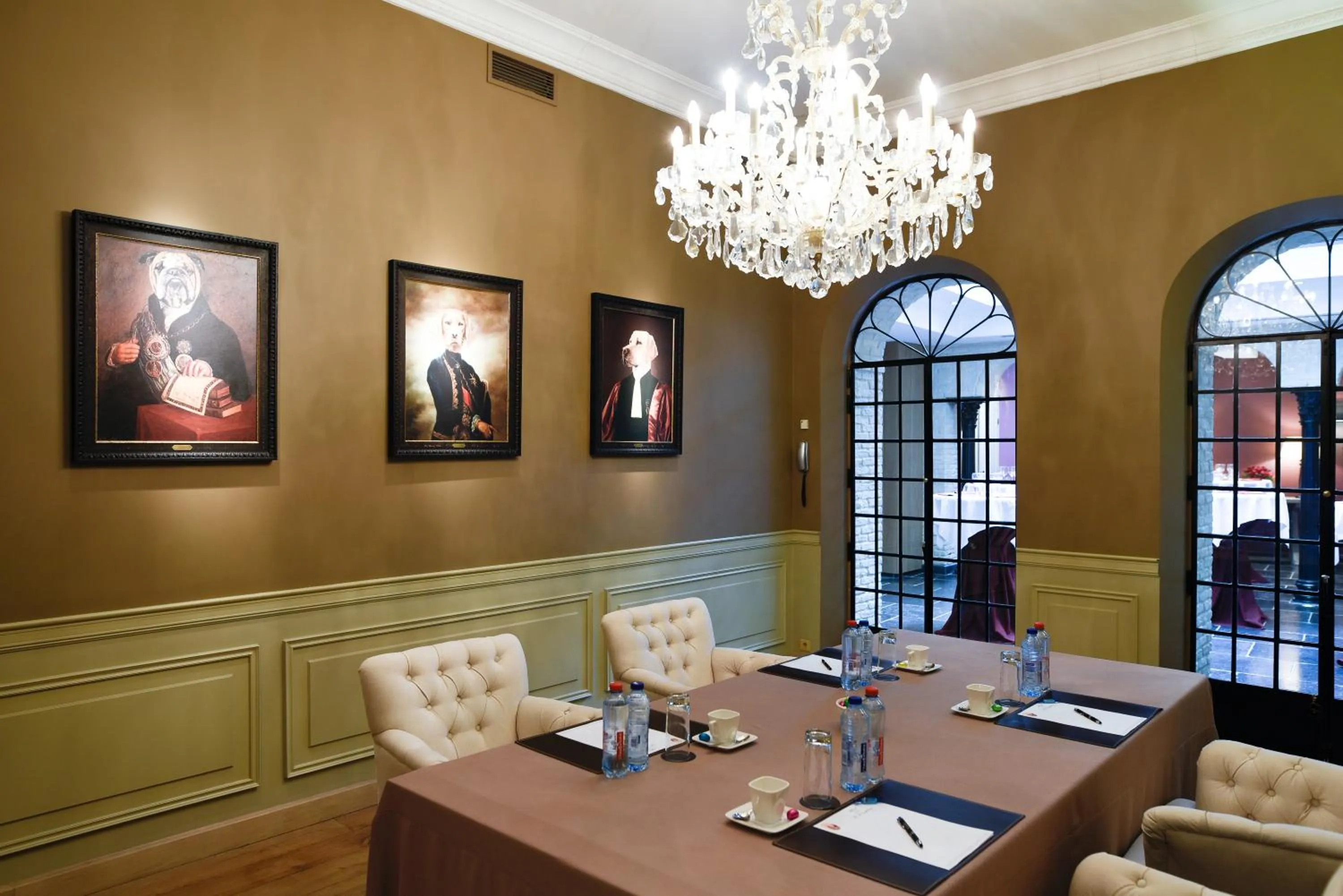 Meeting/conference room in Hotel le Dixseptieme