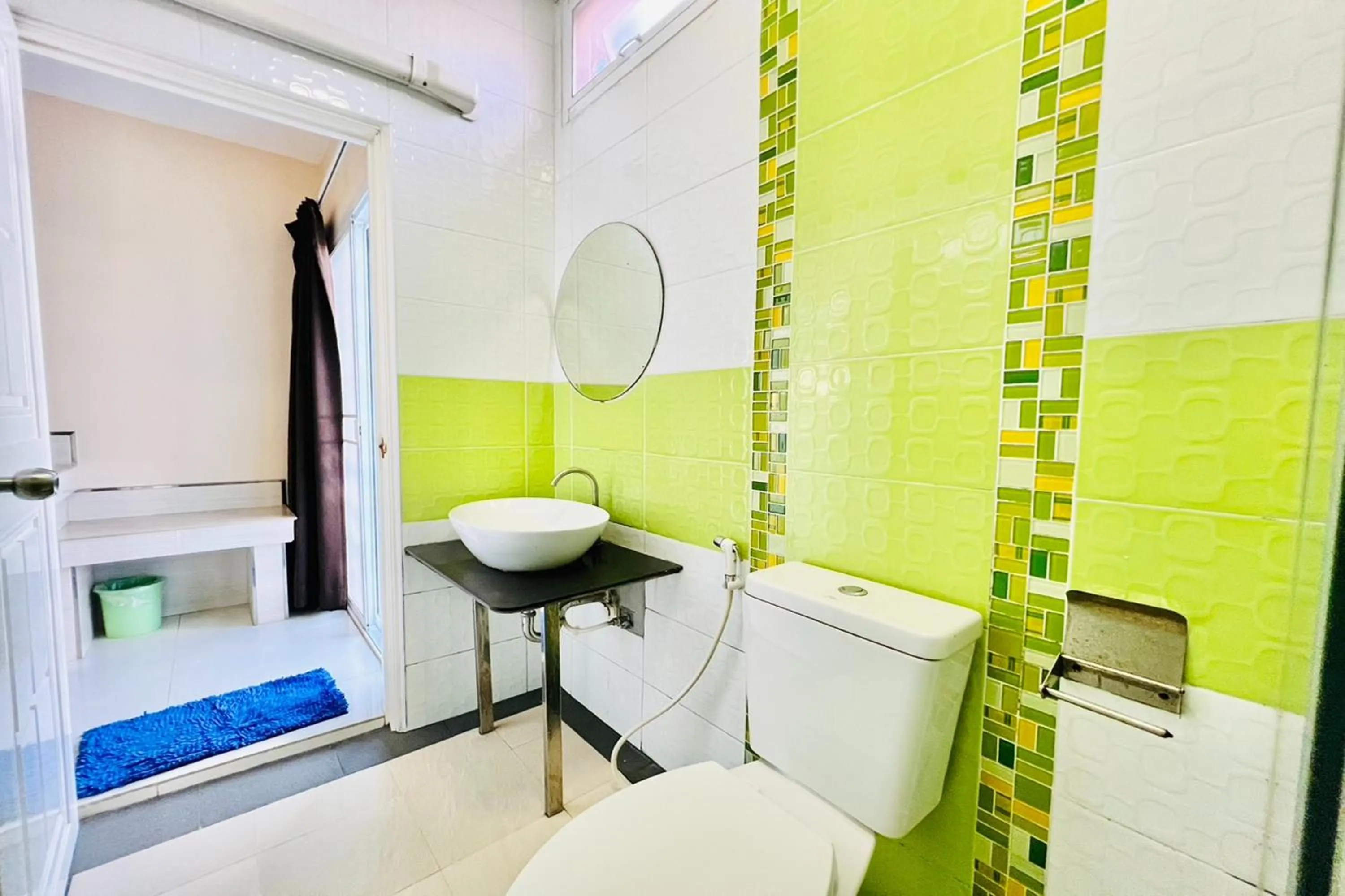 Toilet in Veerakit Grand Hotel