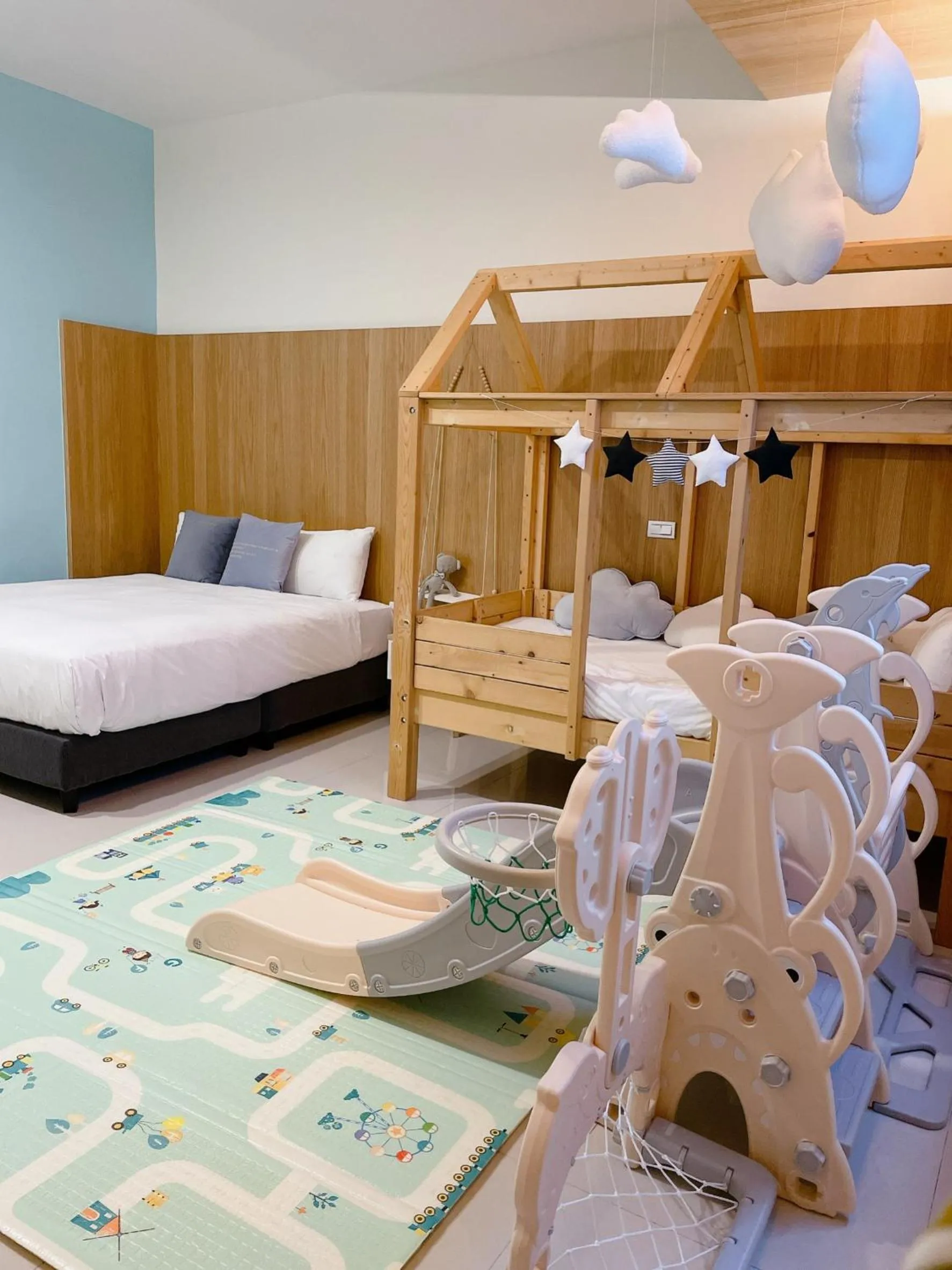 Bed in Kenting Dio Inn