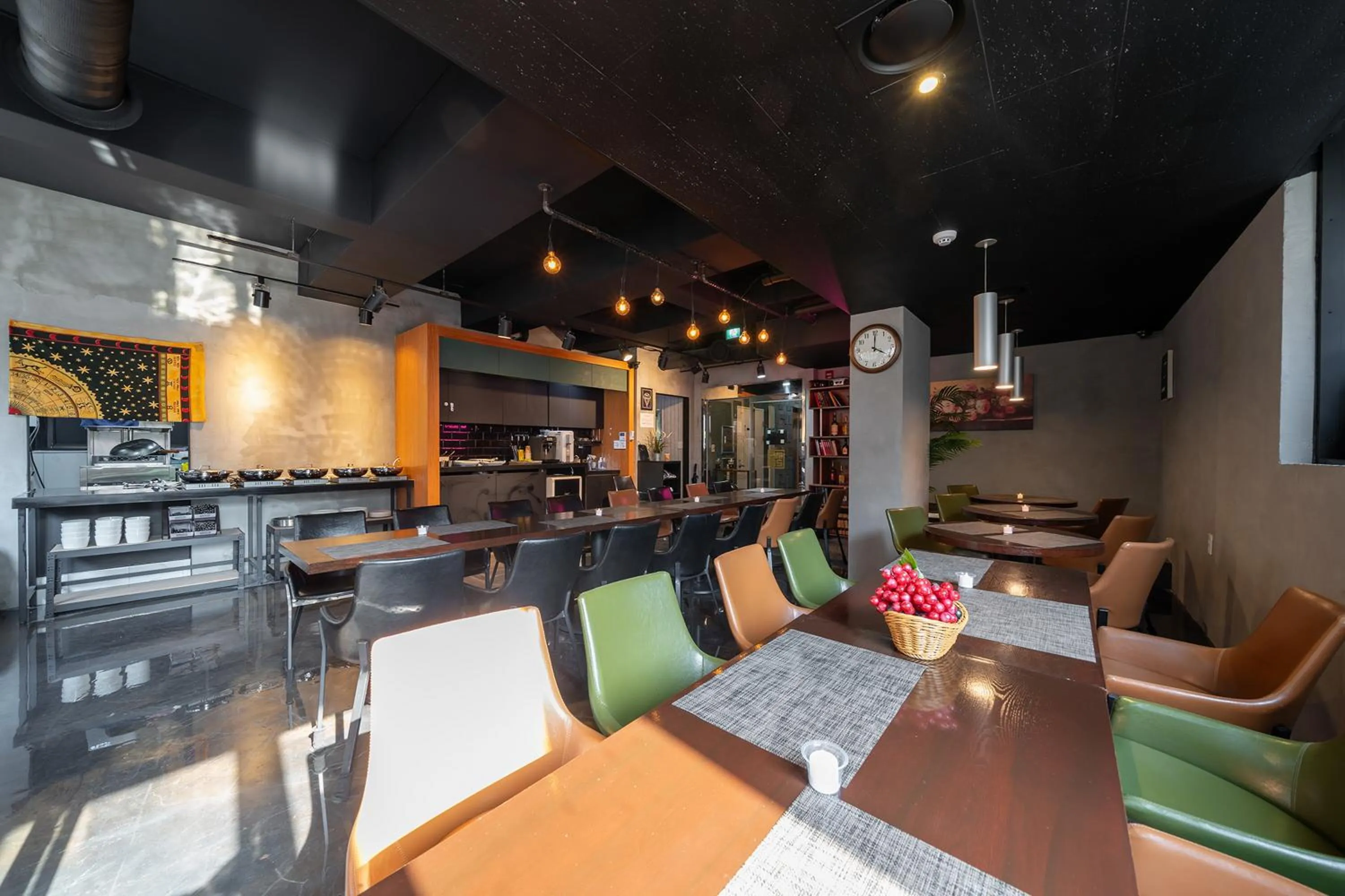 Restaurant/places to eat in Malu Hotel Suwon