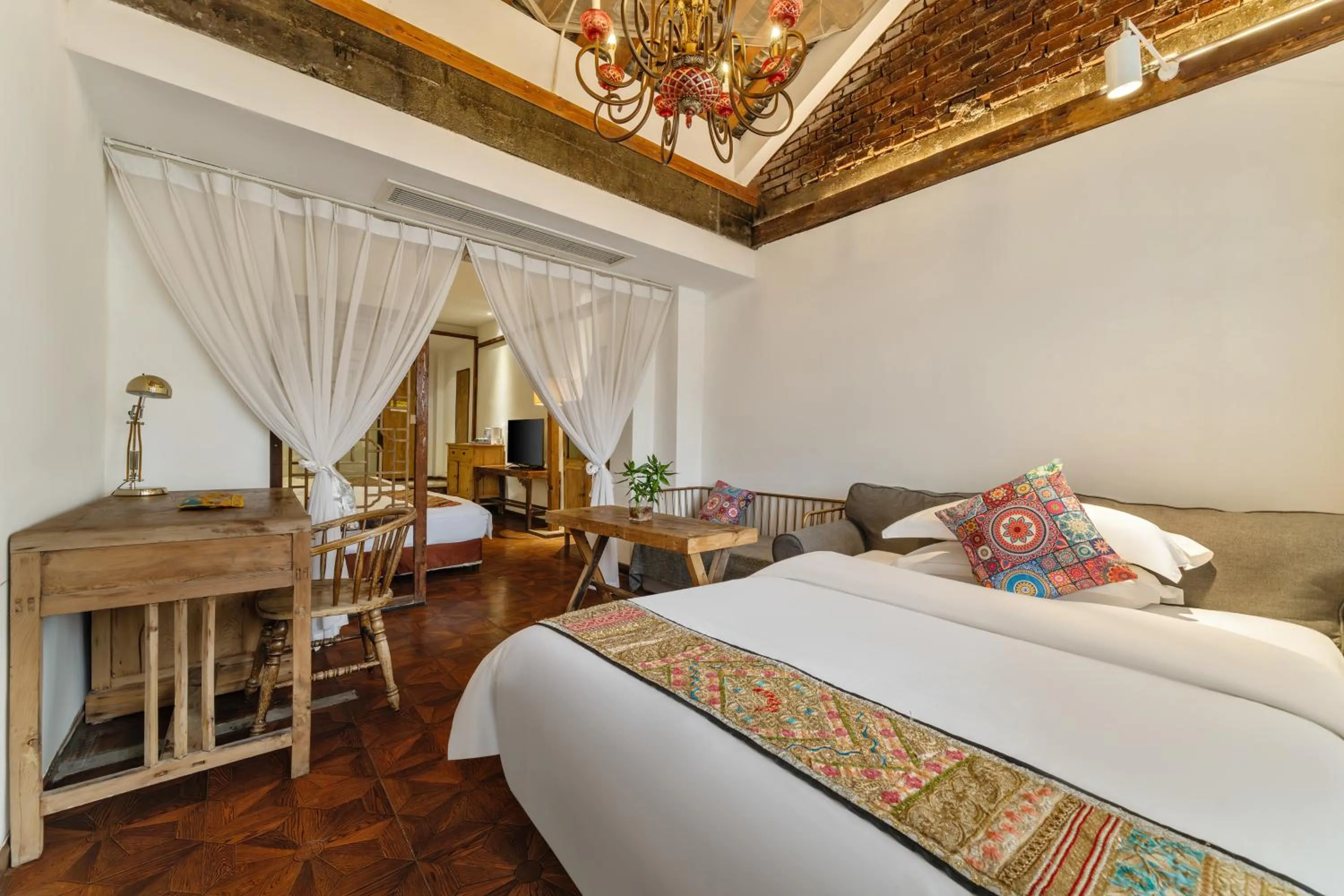 Bliss Qintai Tibetan Boutique Hotel
