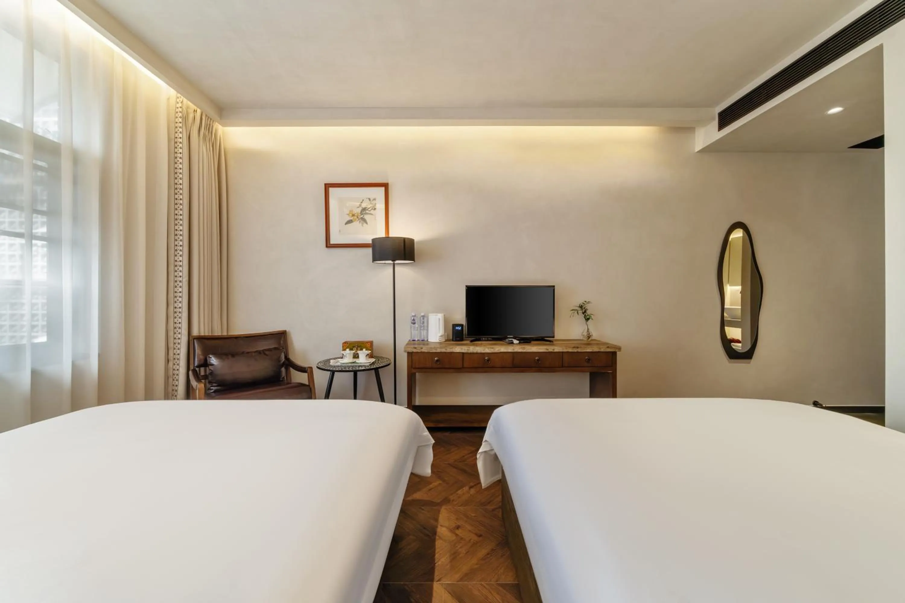 Standard Twin Room - single occupancy in Bliss Qintai Tibetan Boutique Hotel