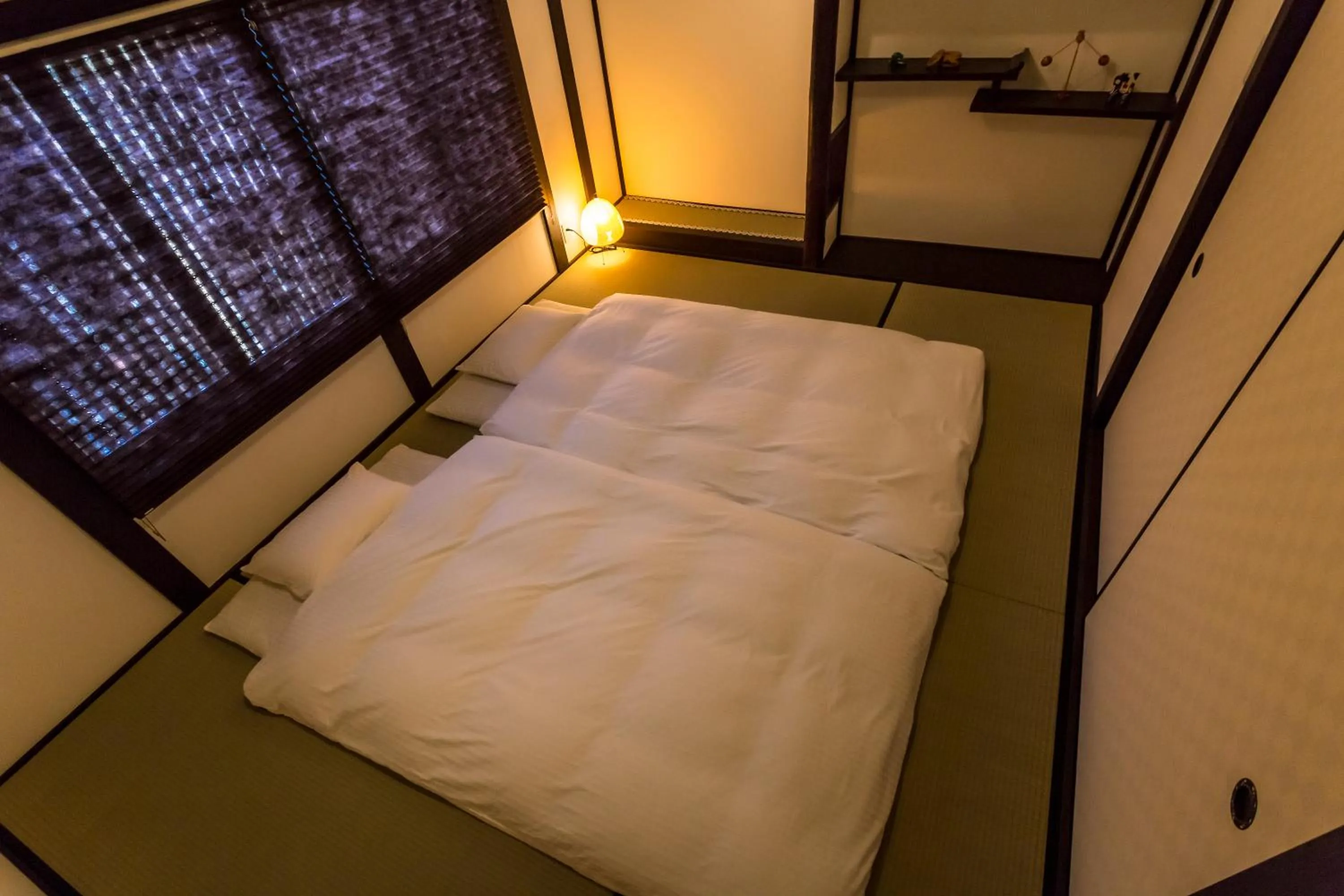 Photo of the whole room, Bed in RESI STAY Tomaroka Mongakucho