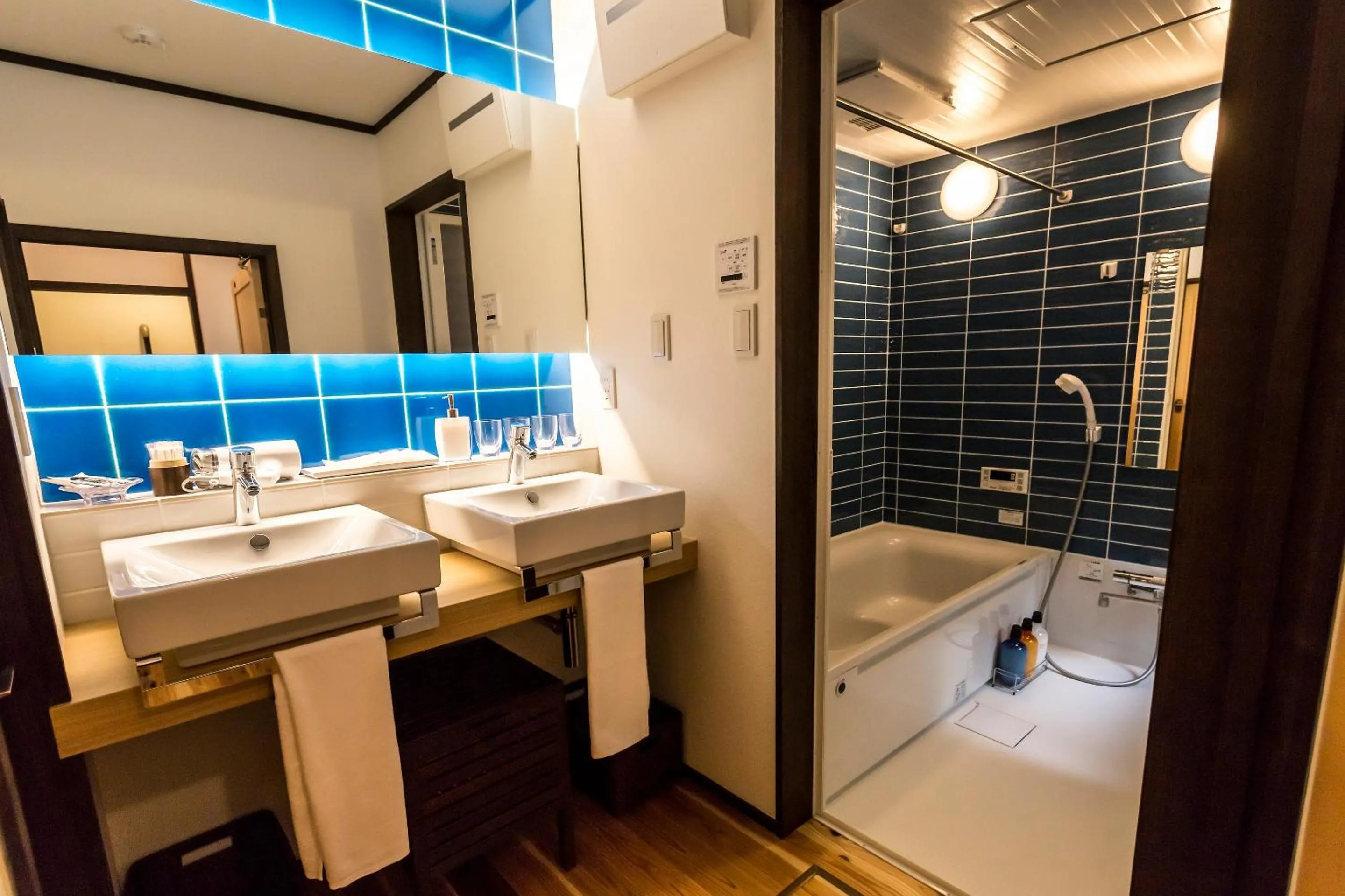 Bathroom in RESI STAY Tomaroka Mongakucho