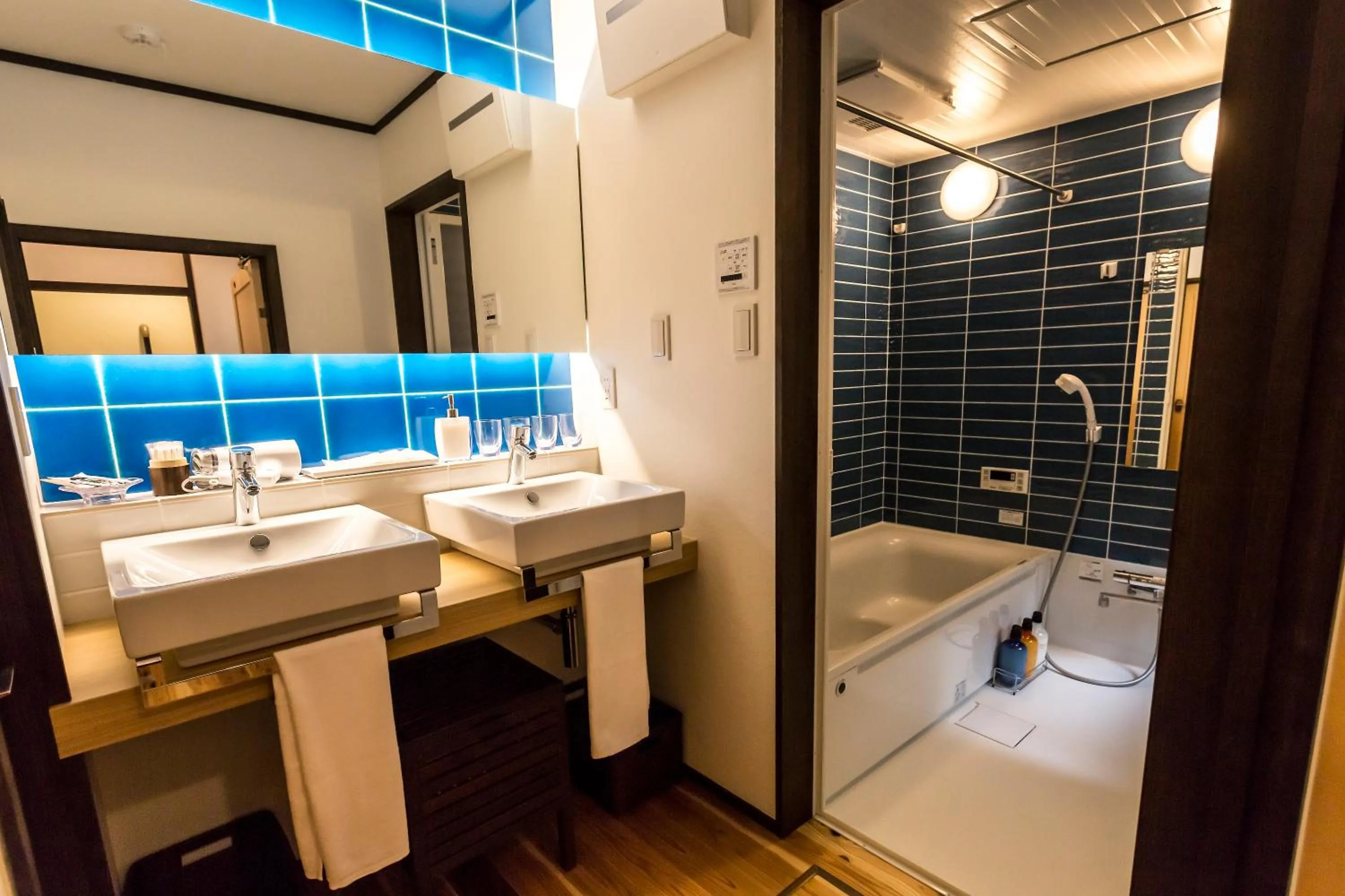 Property building in RESI STAY Tomaroka Mongakucho