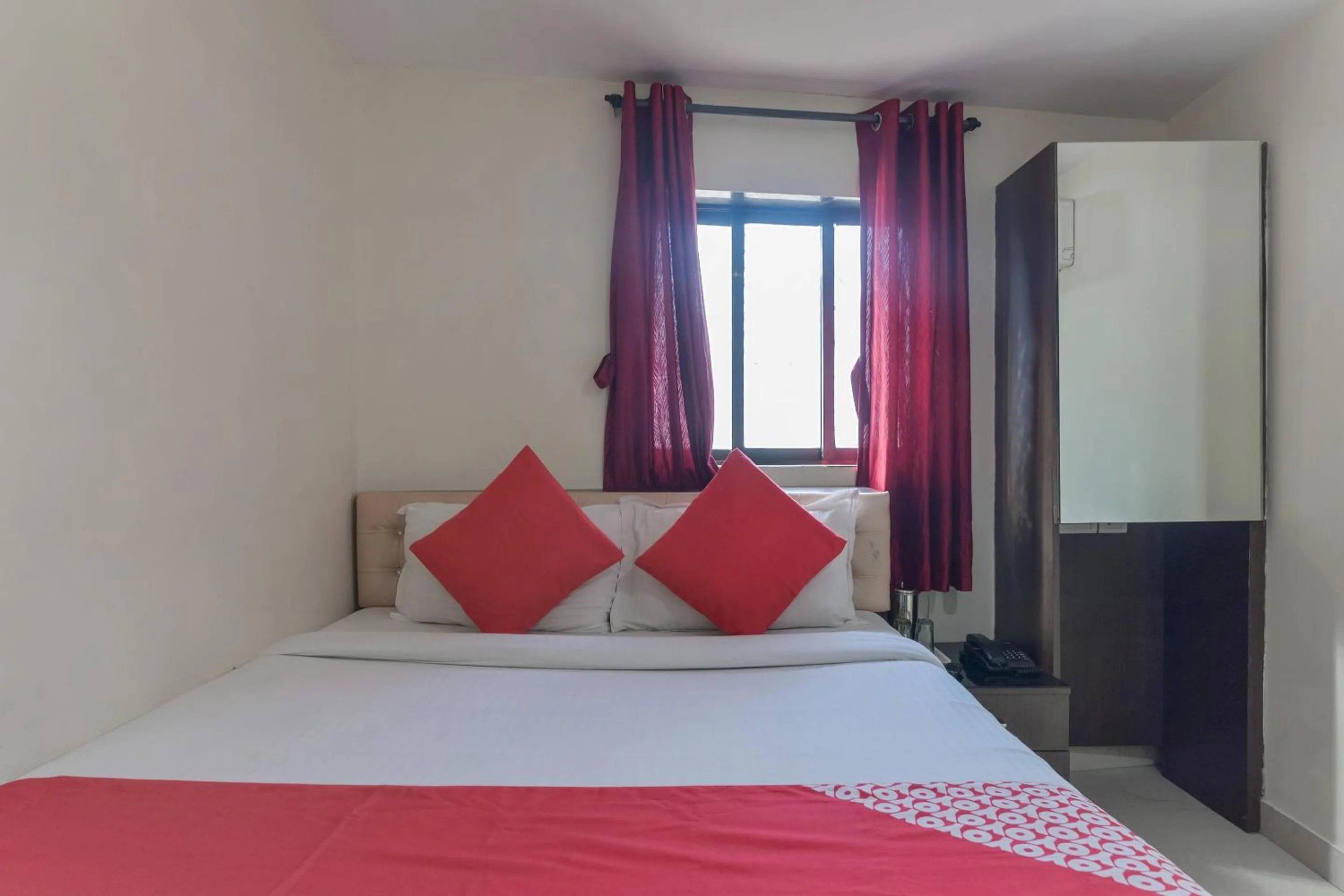 Lobby or reception in Hotel O Ak Palace Near Chhatrapati Shivaji International Airport