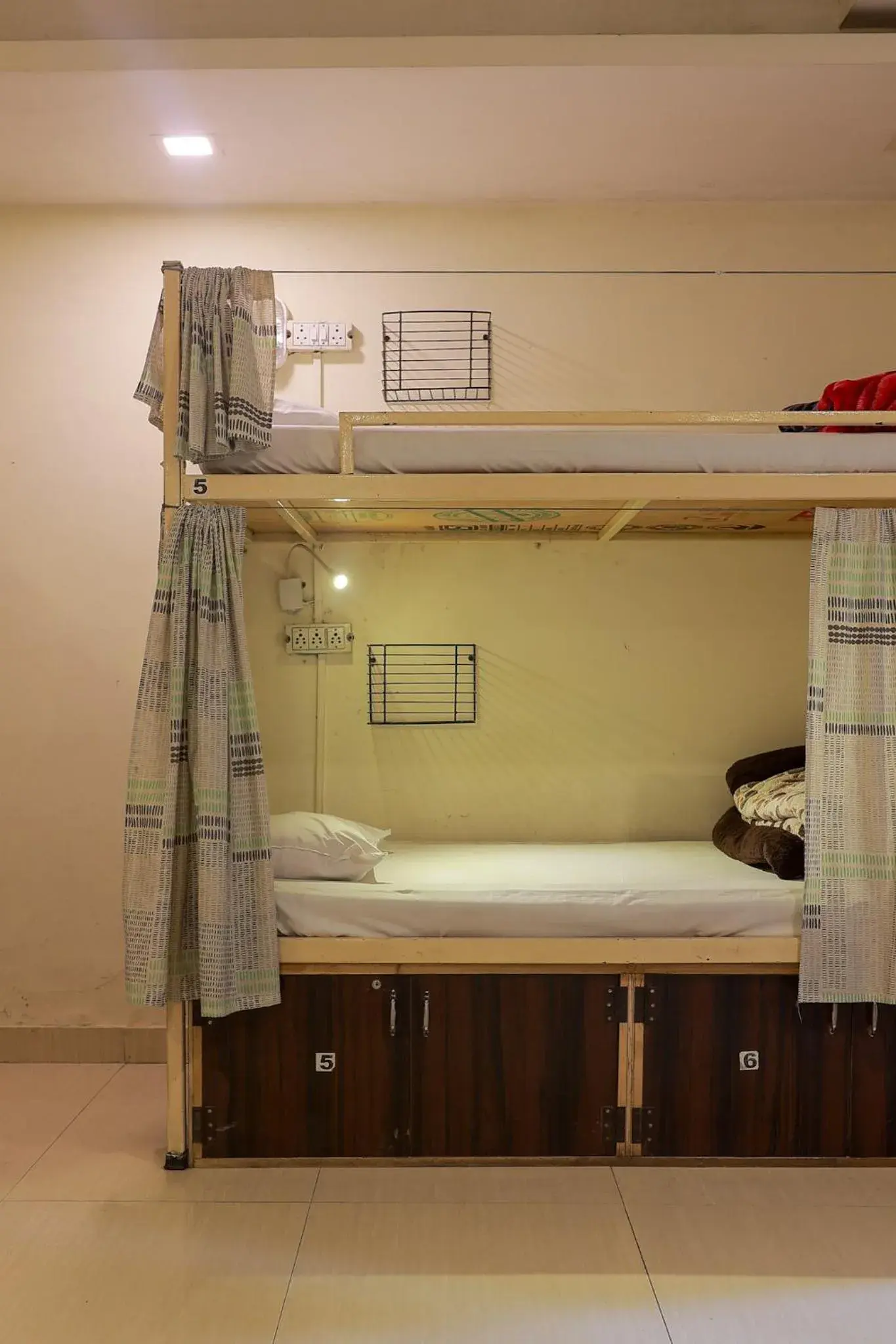 Bed in AmigosIndia Bed in AmigosIndia