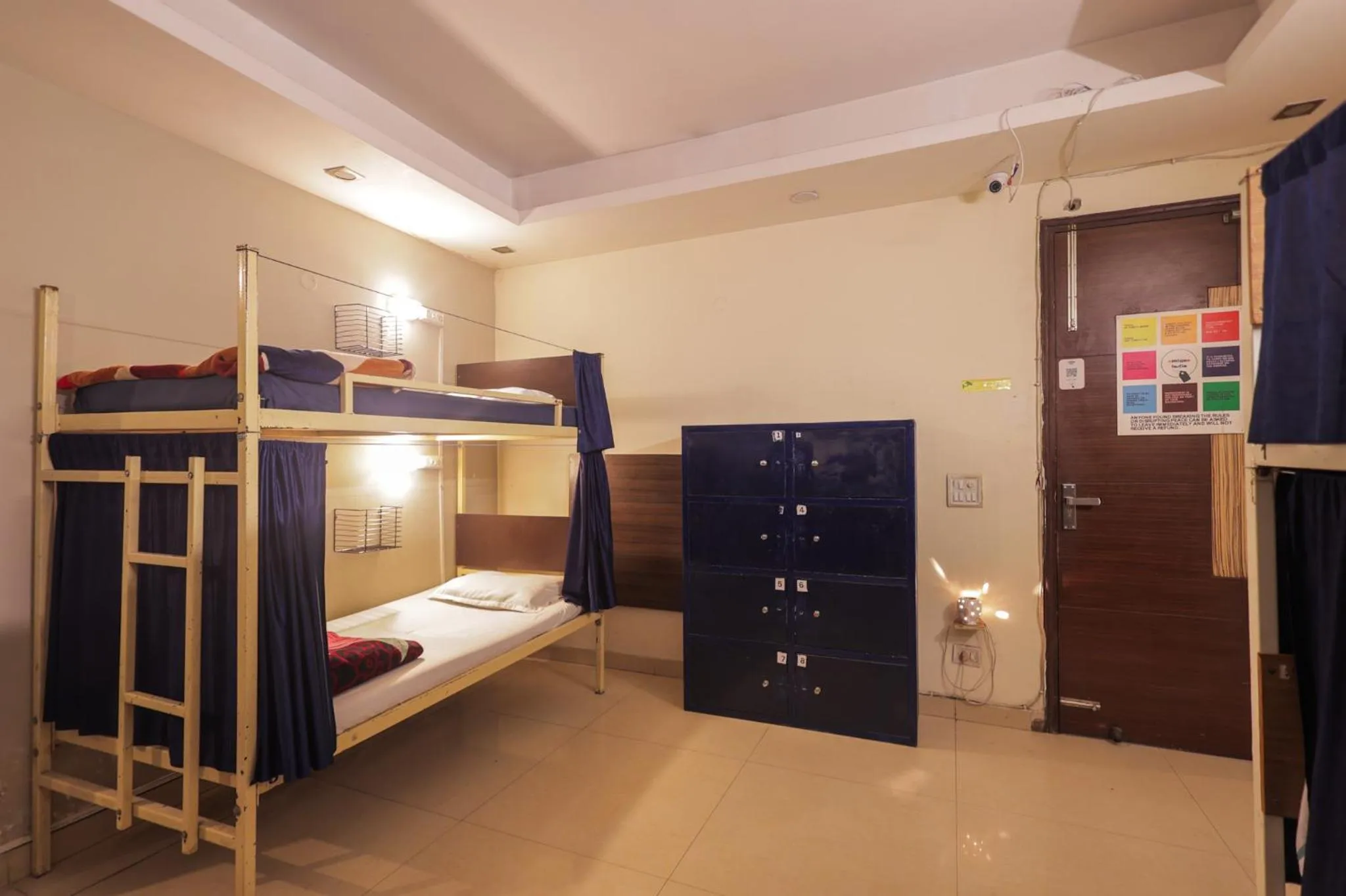 Bedroom, Bed in AmigosIndia