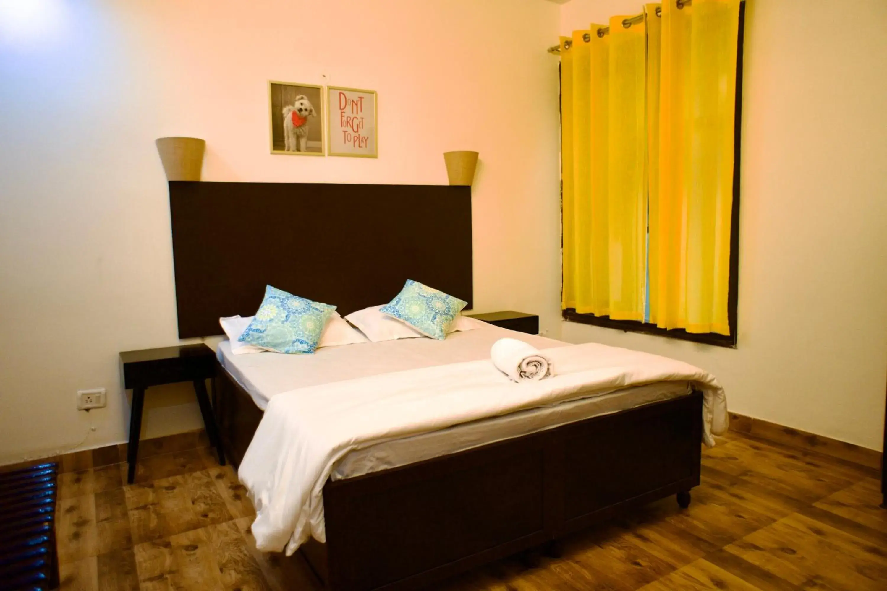 Bed in AmigosIndia Bed in AmigosIndia