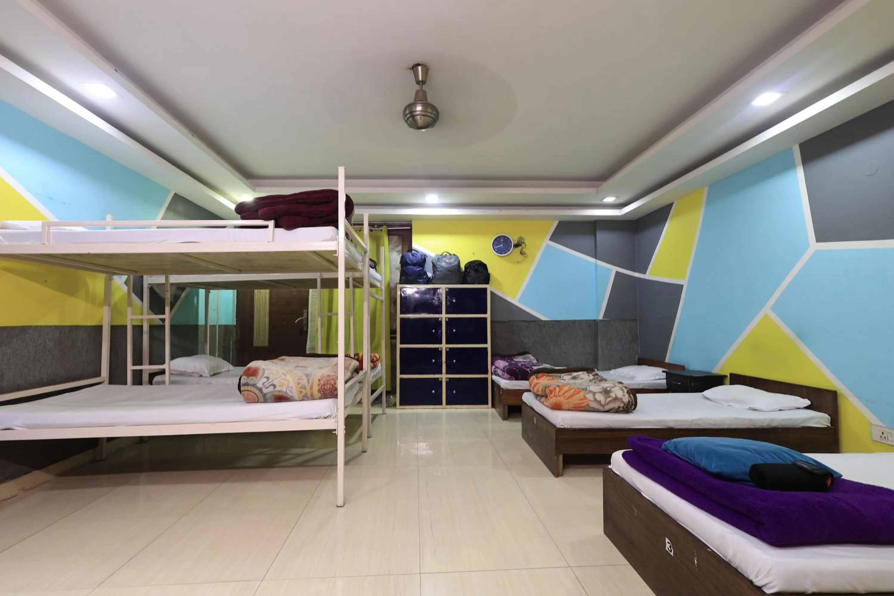 View (from property/room), Bed in AmigosIndia