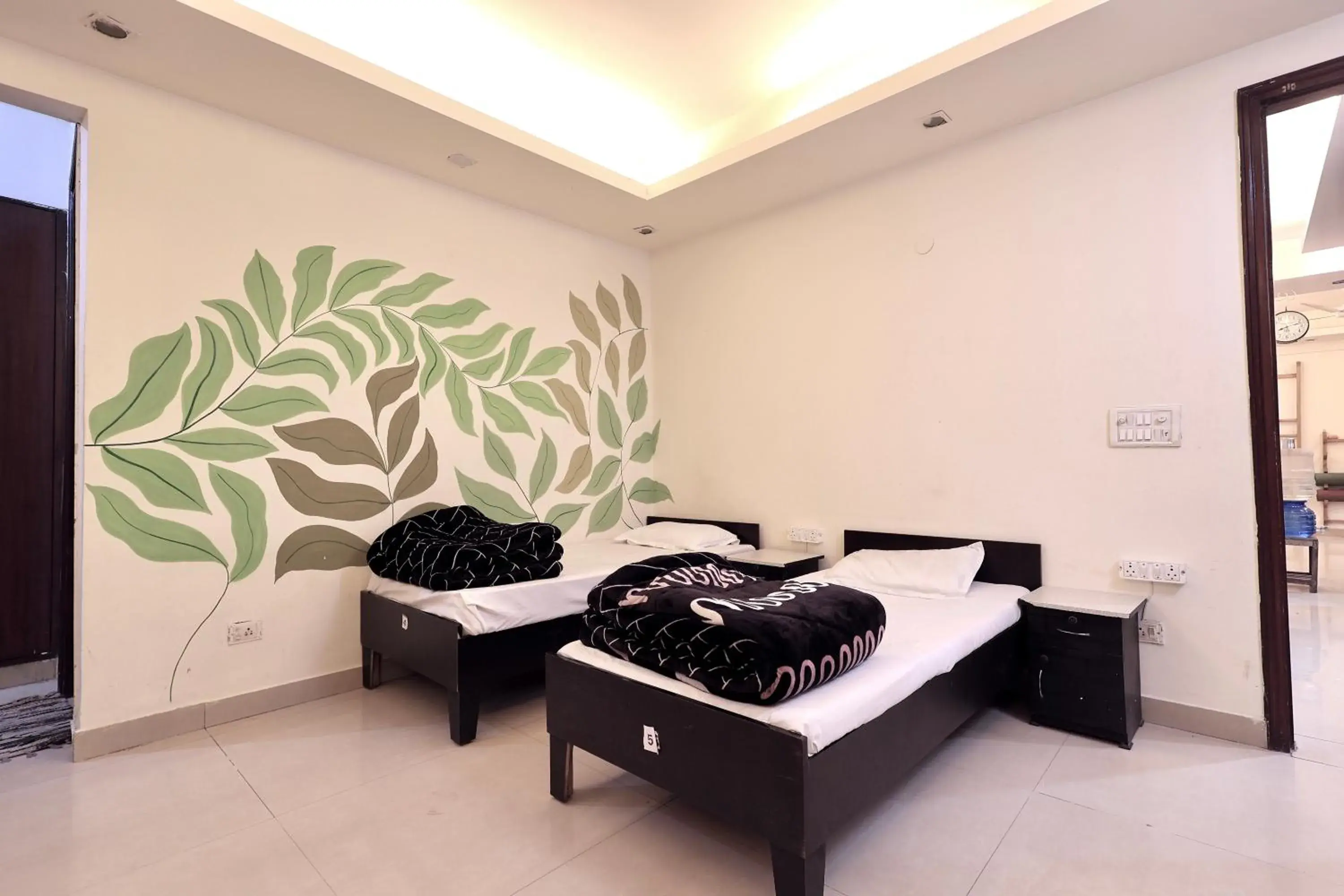 Bed in AmigosIndia Bed in AmigosIndia