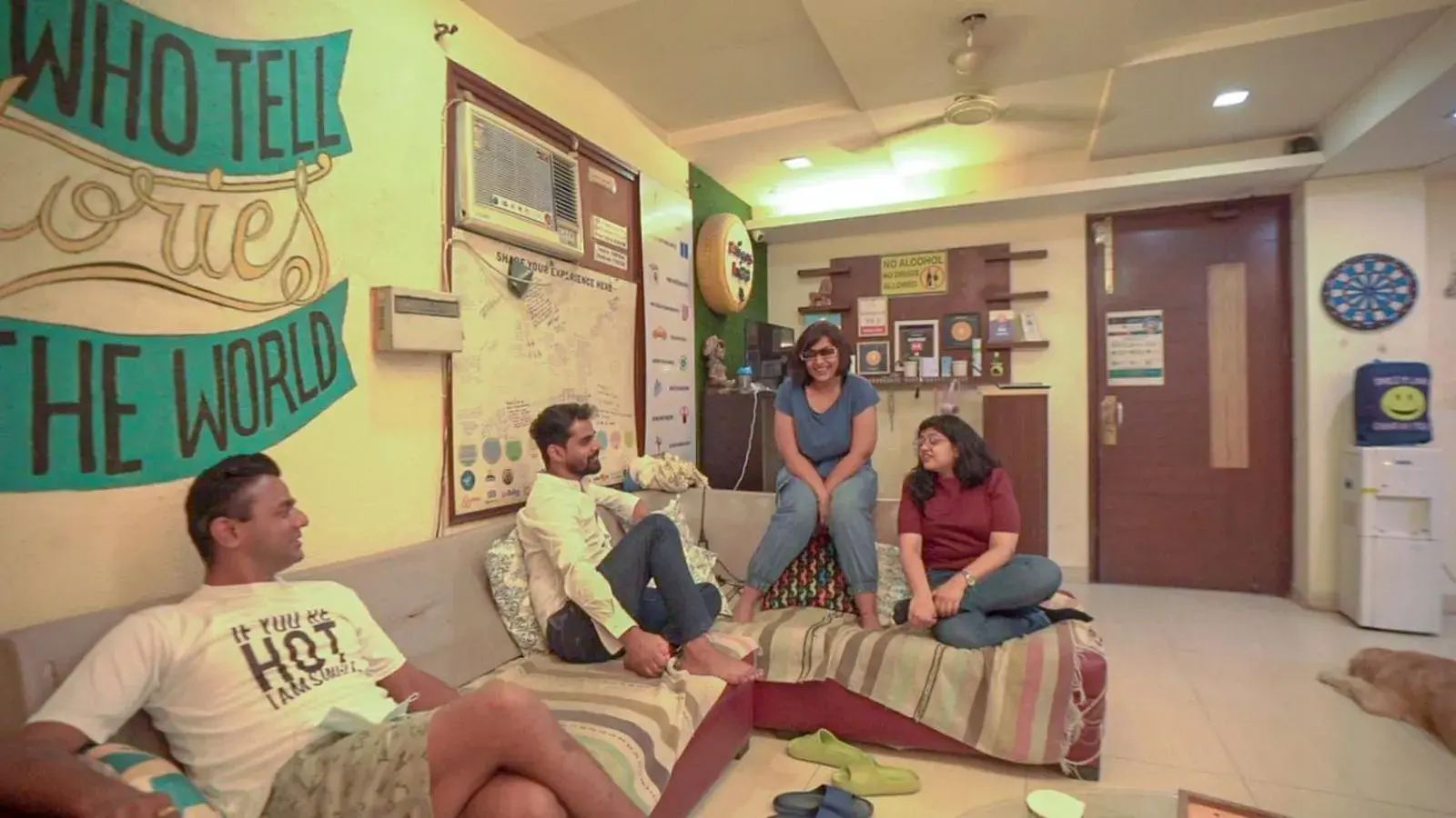 Living room in AmigosIndia Living room in AmigosIndia