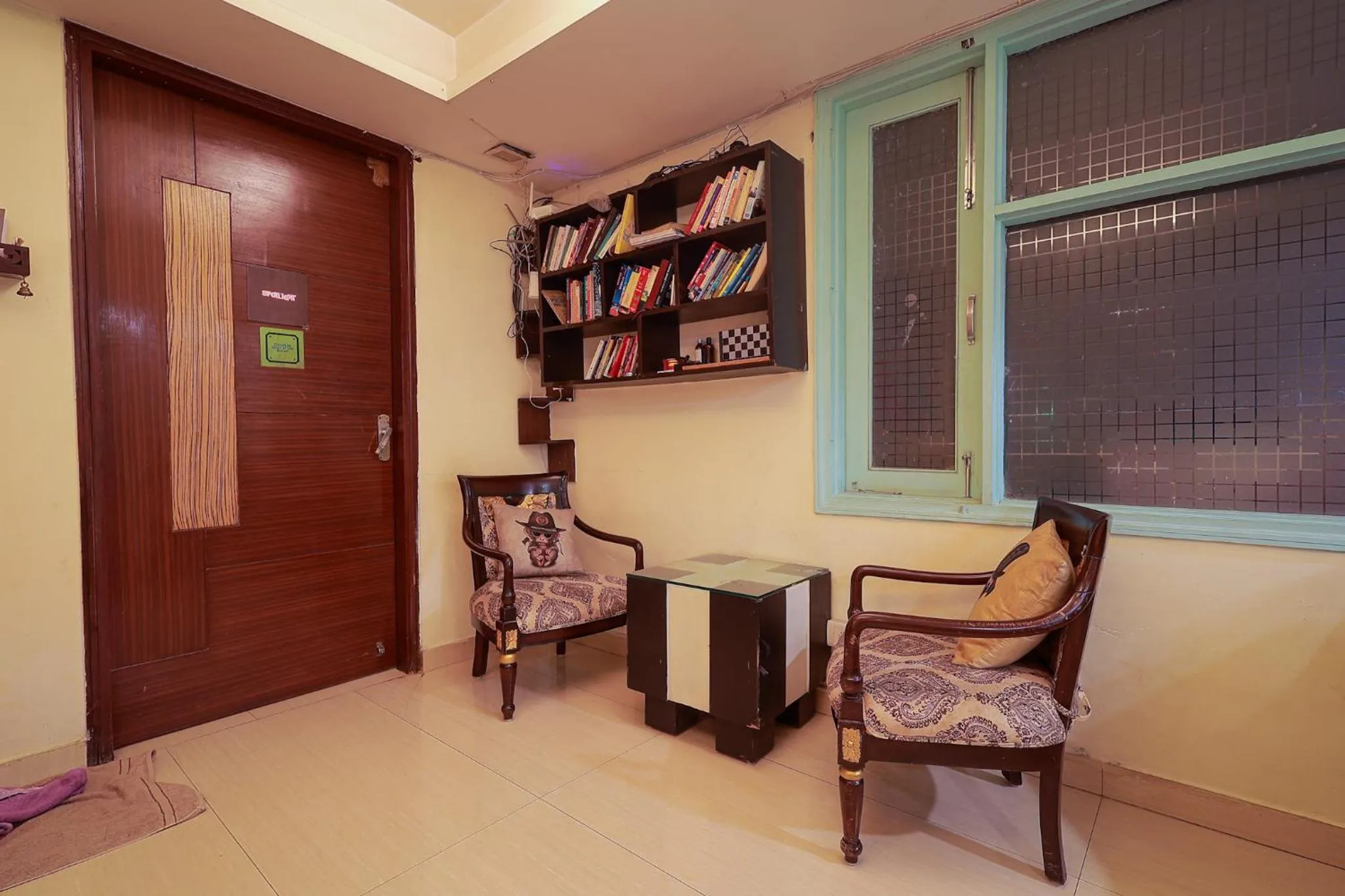 Library in AmigosIndia