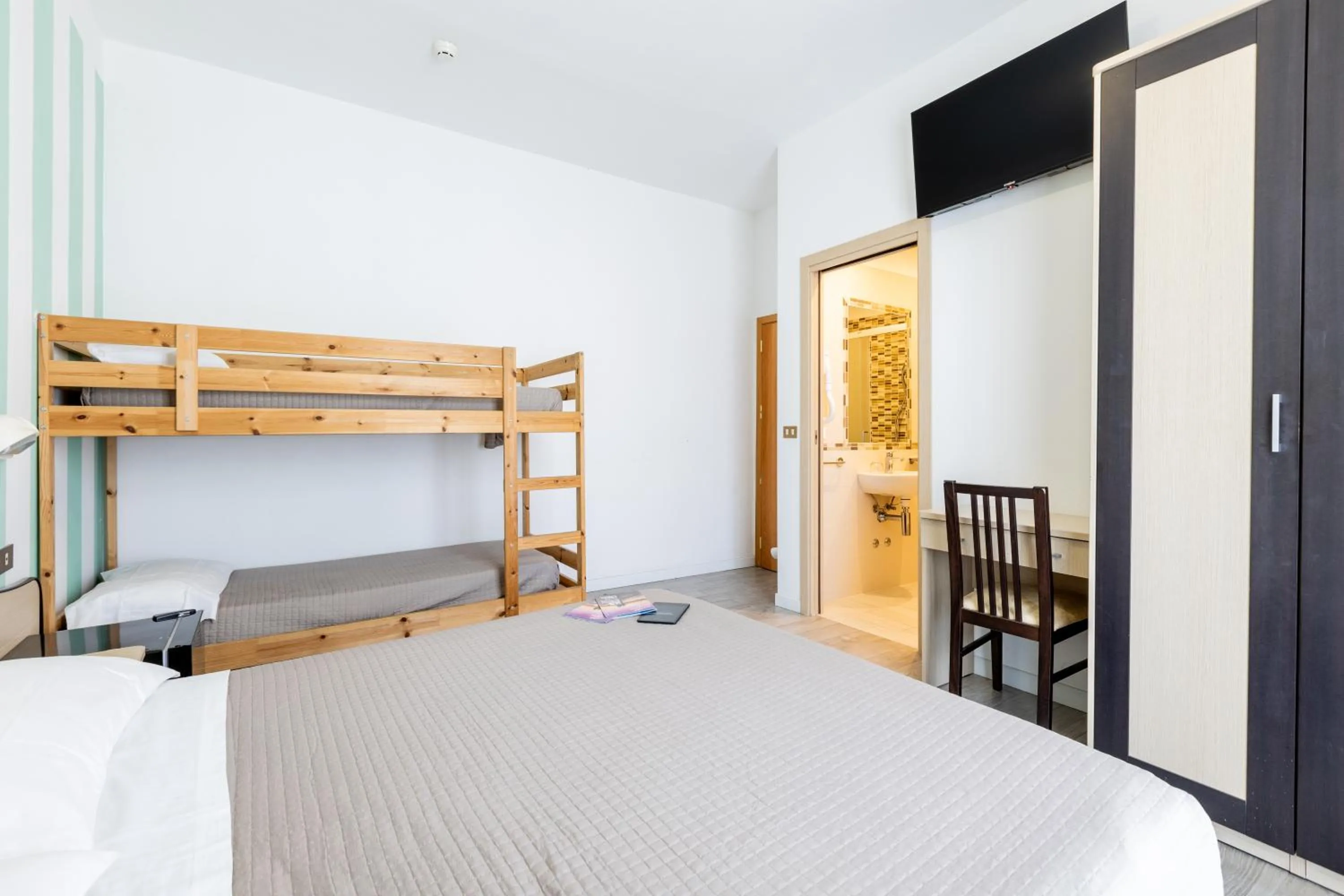 Bed in Beach Hotel Clerice