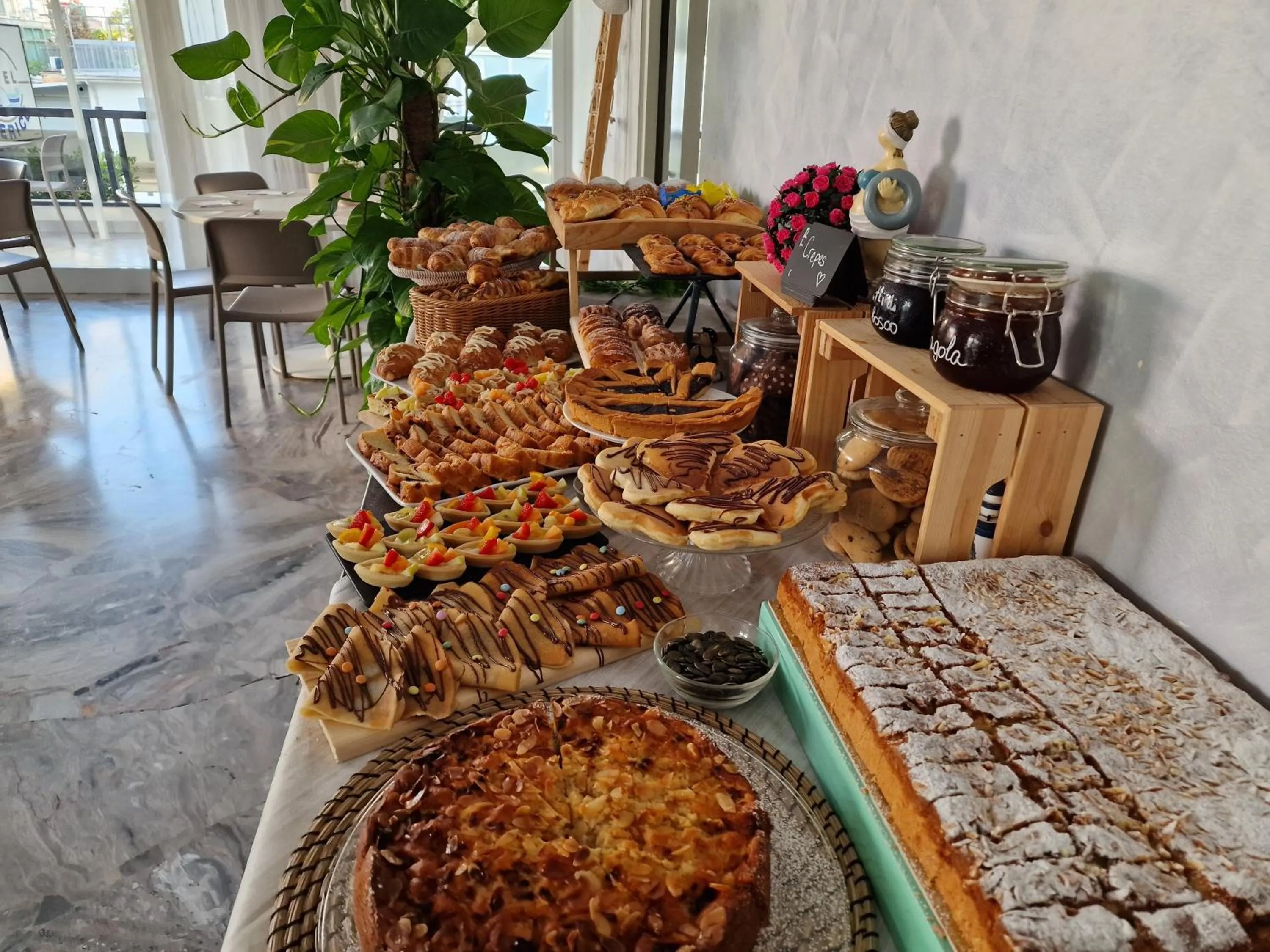 Breakfast in Beach Hotel Clerice