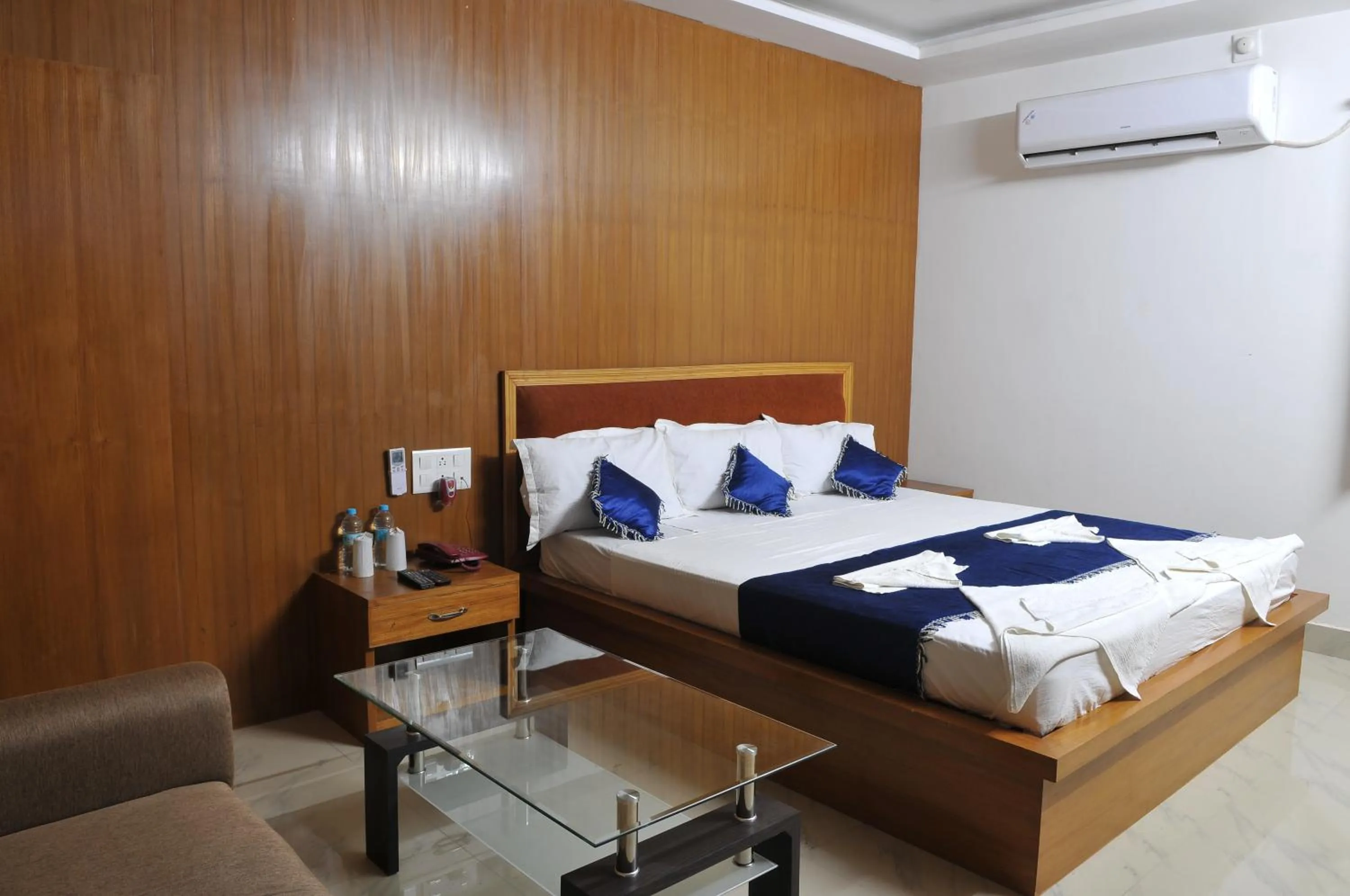 Bed in New Hotel Shiva