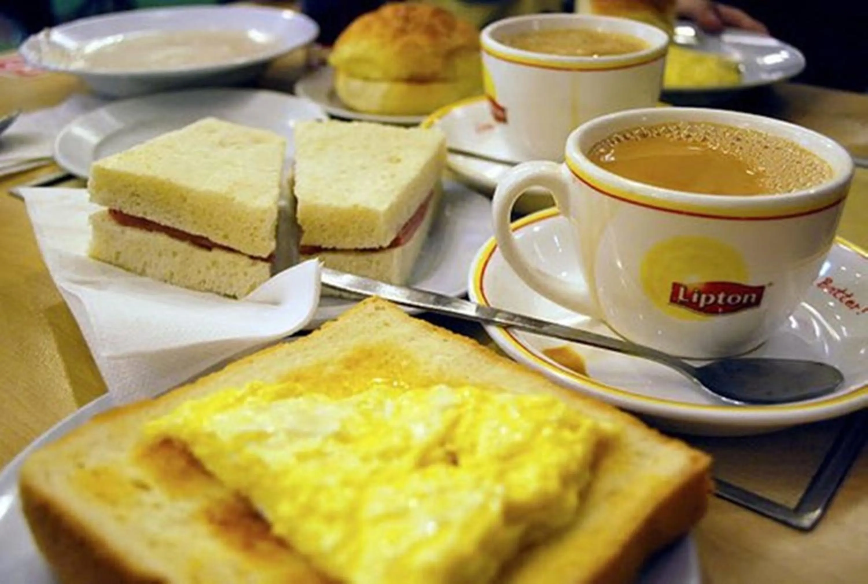 Restaurant/places to eat in New Hotel Shiva